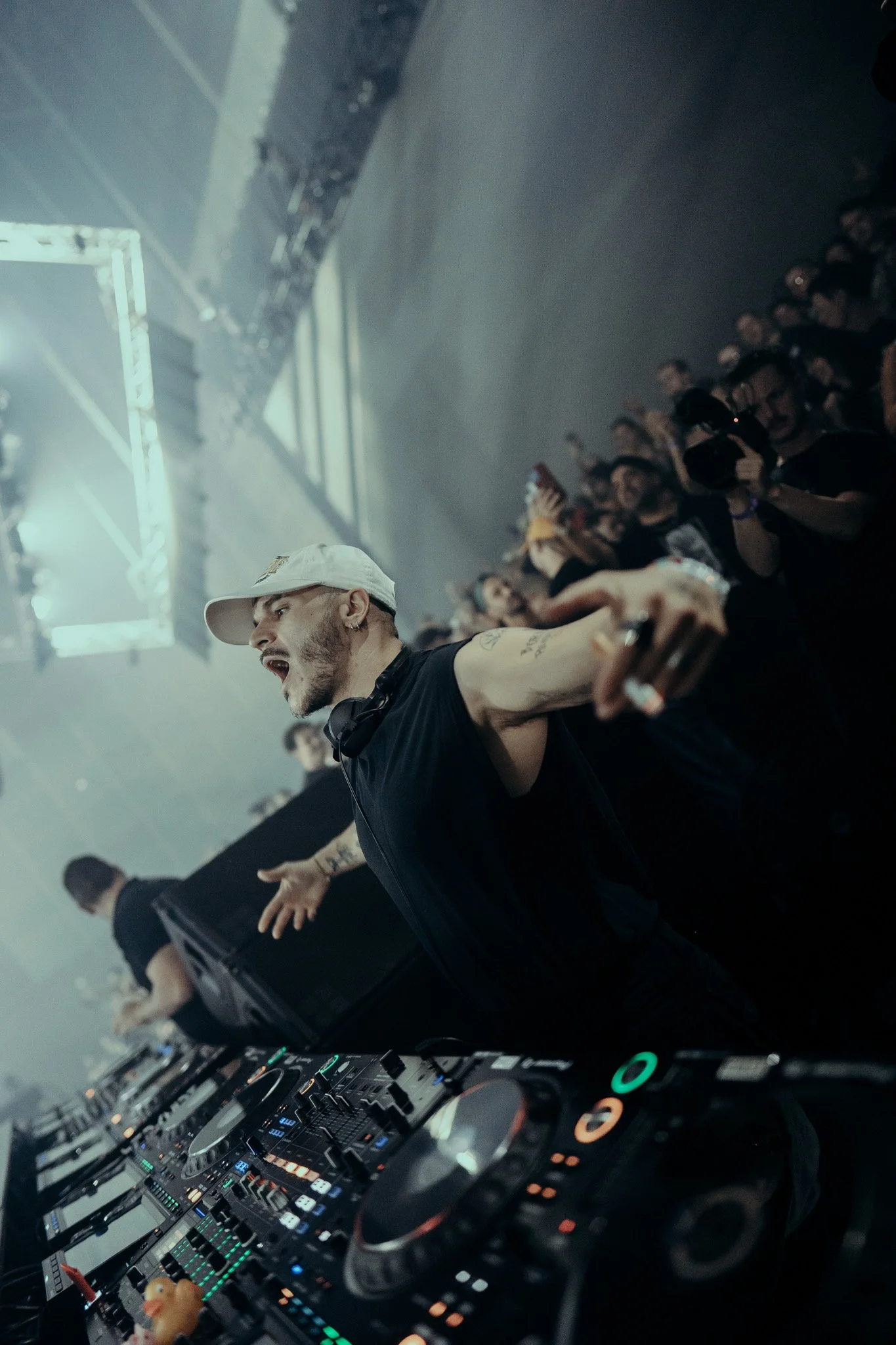 VERKNIPT ADE SUNDAY CLOSING - shotbyse7en-10.JPG