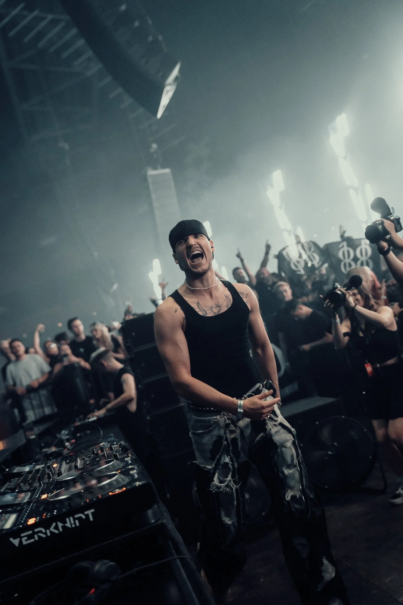 VERKNIPT shotbyse7en LR-185.JPG