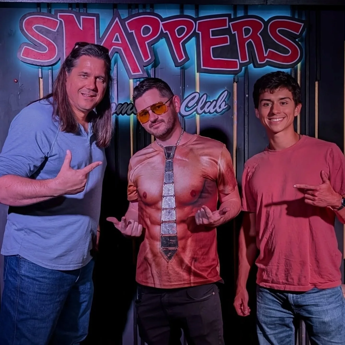 Had the opportunity to feature for the hilarious Cory Van Valin! Big shout out to Max Wissinger for hosting. The crowd was amazing!
.
#comedian #standuo #bobrayhart