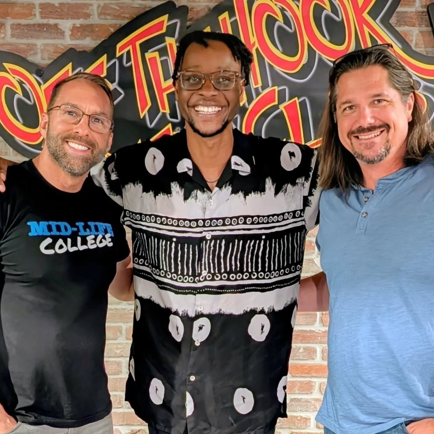 Had the craziest show with my buddy Carl Rimi and Learnmore Jonasi. Go see him, trust me, it's worth it!
.
#comedianlife #standup #comedy