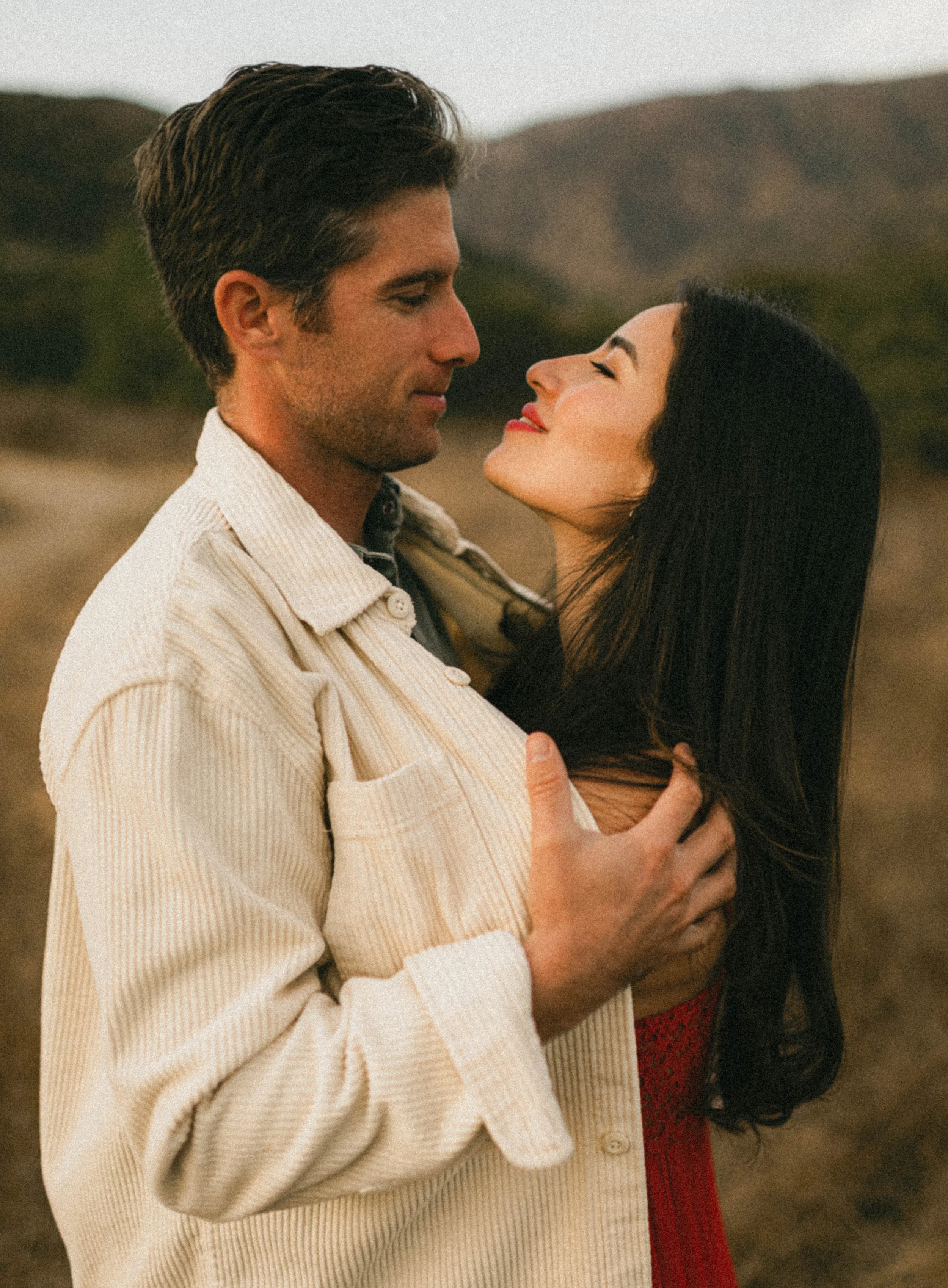 Jessica JuanJose Engagement Shoot-189.jpg