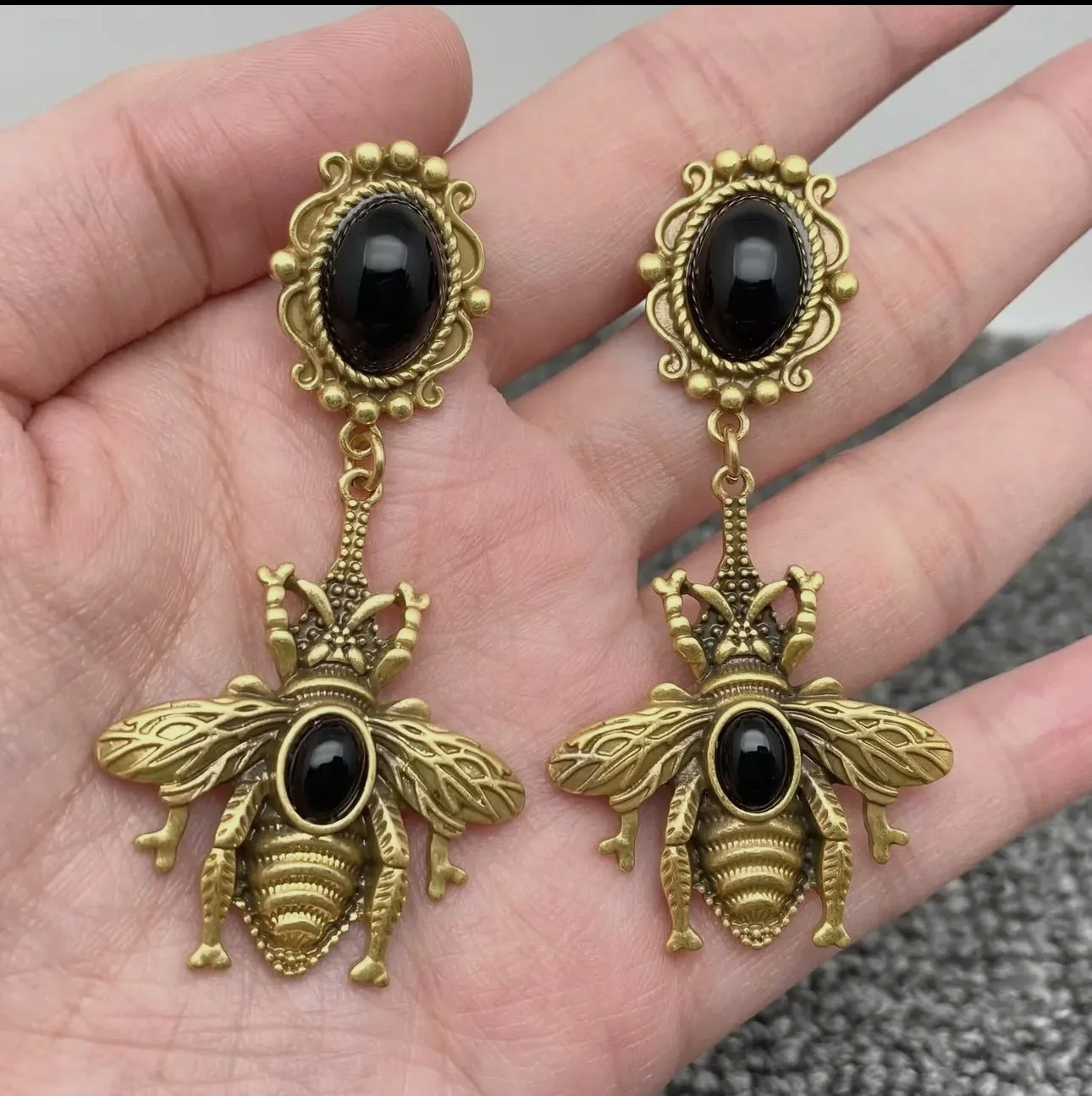 Vintage bee dangle earrings