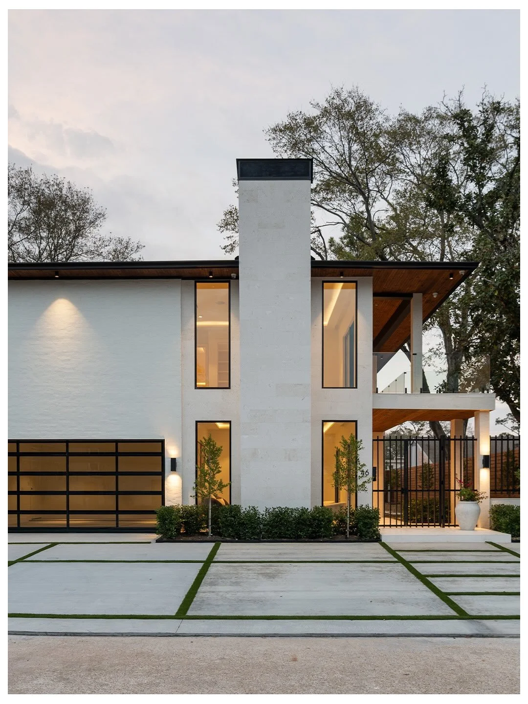 Moments from Broad Oaks&hellip;

Listed by: @greenwoodmarnie 
Media by: @ariamediatx