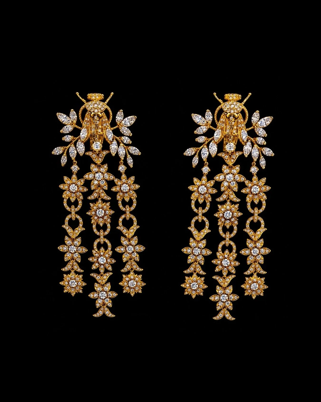 Gucci Earrings
18k (750) gold, Weight 42.73g.
Diamond weight: 10.2 carats.
VVS/GH round brillant cut diamond 5.8 carats. 36 marquies cut diamond totalling 4.37carats.
