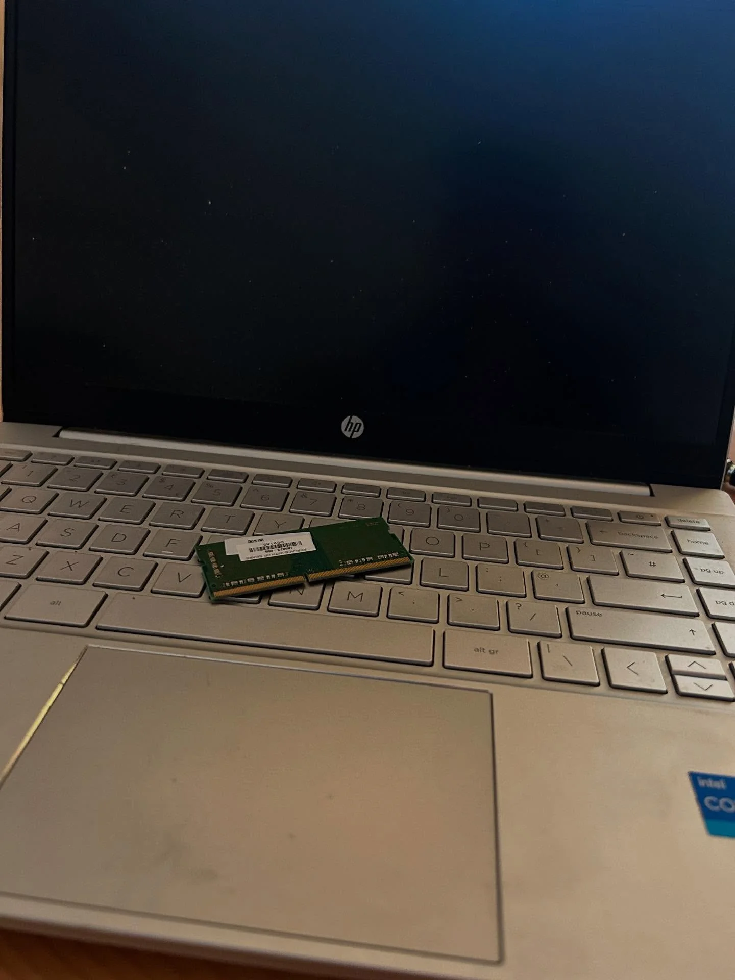 Just upgraded this customers laptop with more RAM 💪

Better performance for great value is what we do best 👏

All repairs include a free service 🔧

#upgrade #ram #gaming #laptop #laptopupgrade #peformance #performancetuning