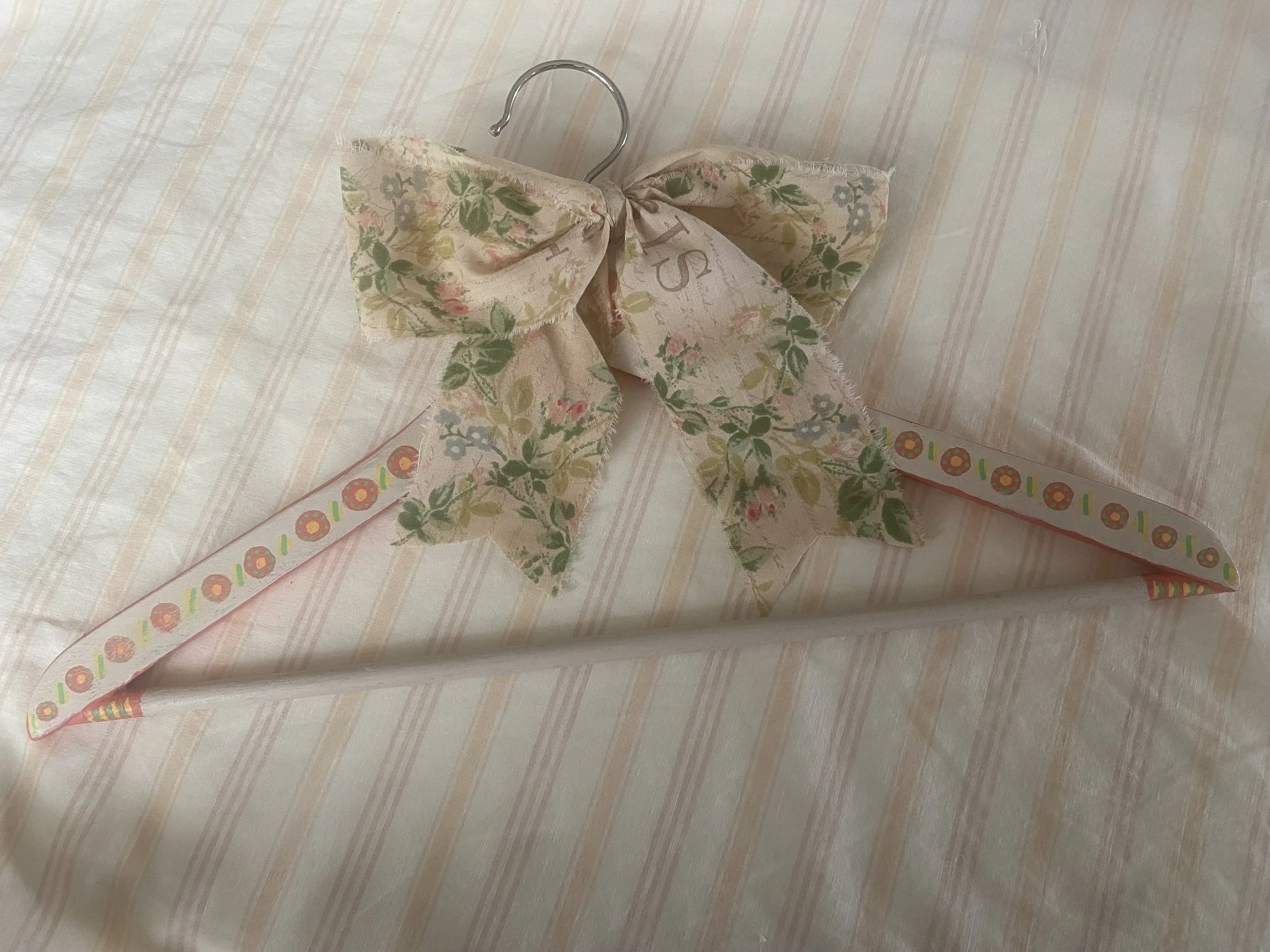 Artisan Hanger: Charleston Circles