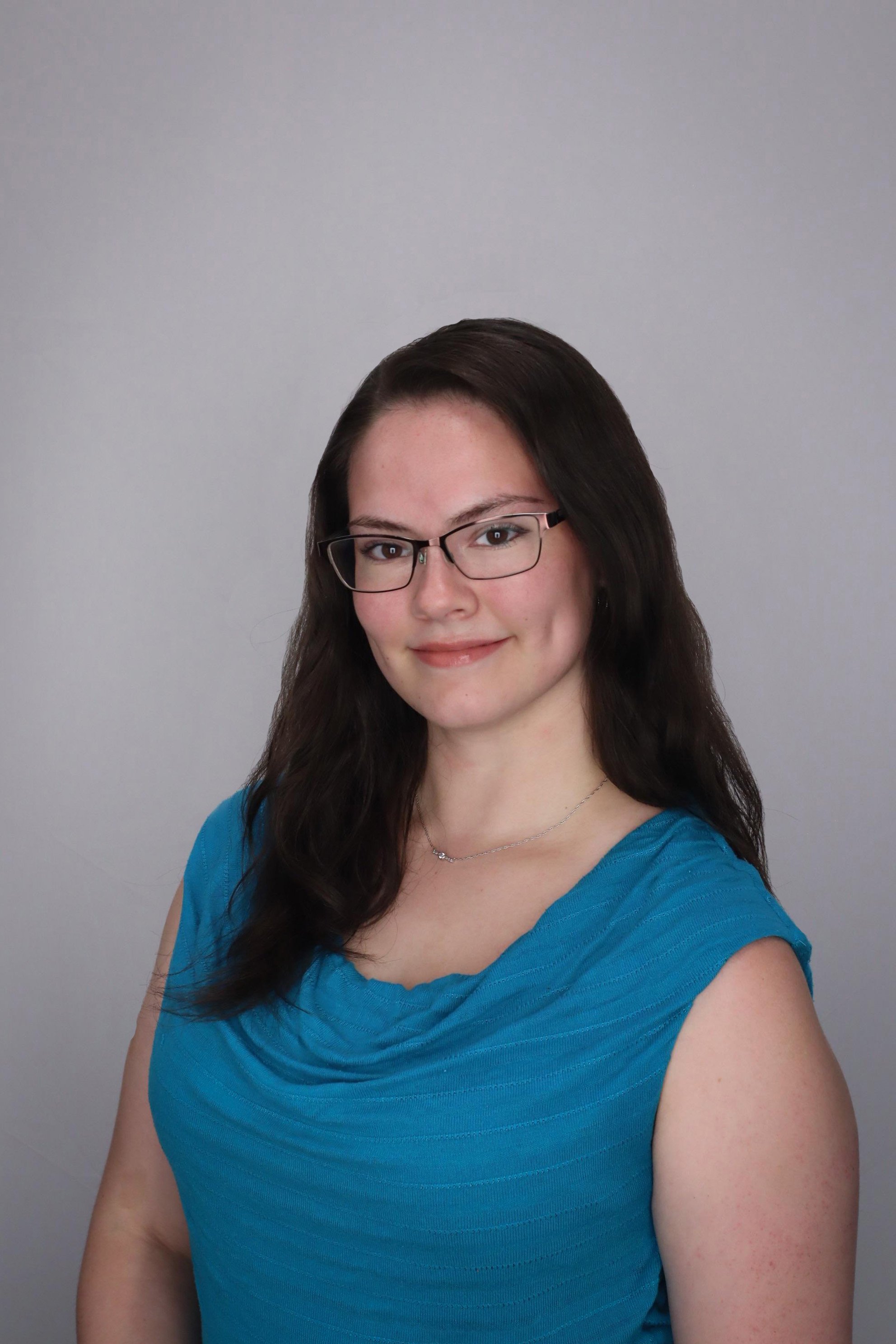 headshot of Amber Hallmark