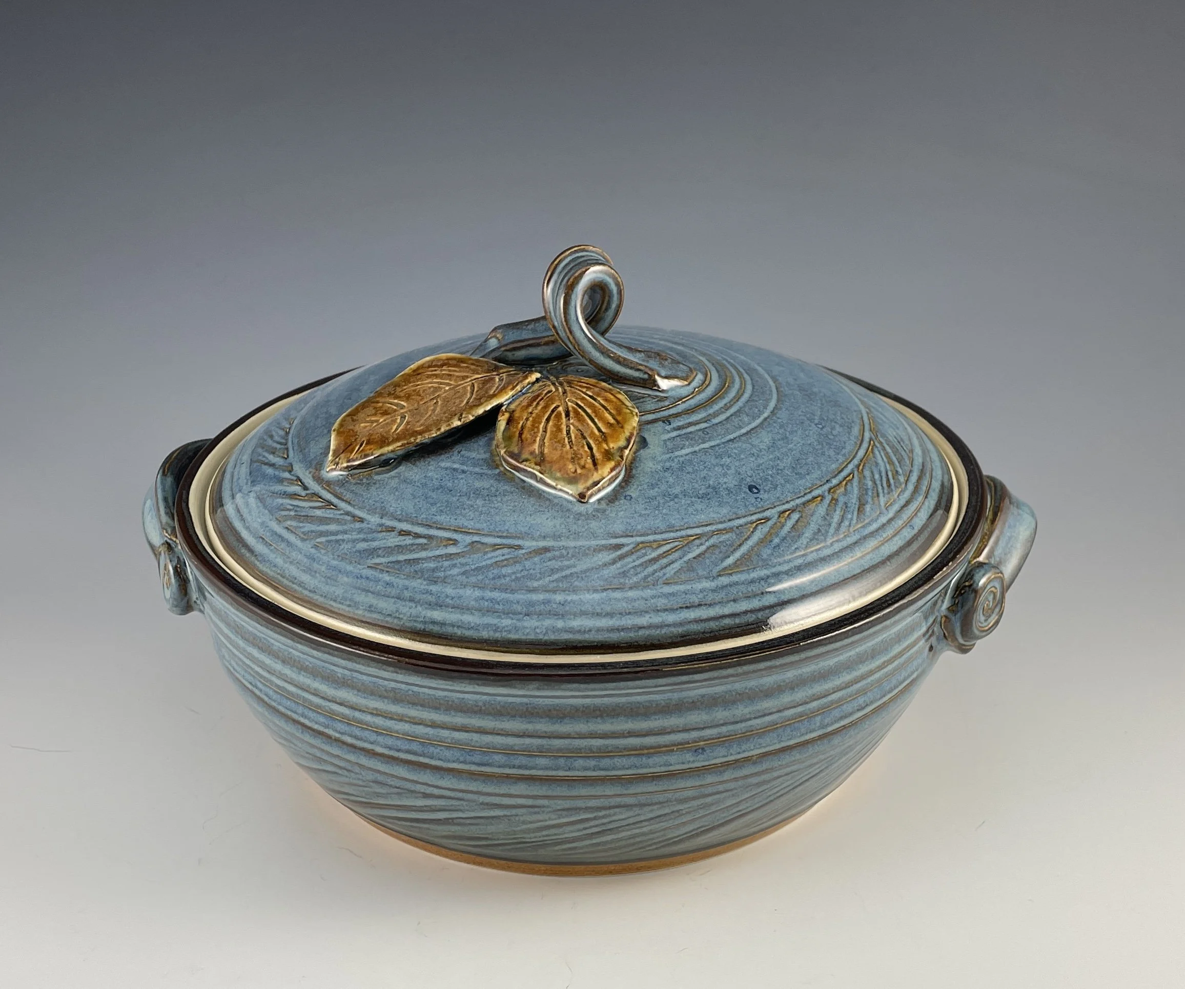 blue casserole w leaves.JPG