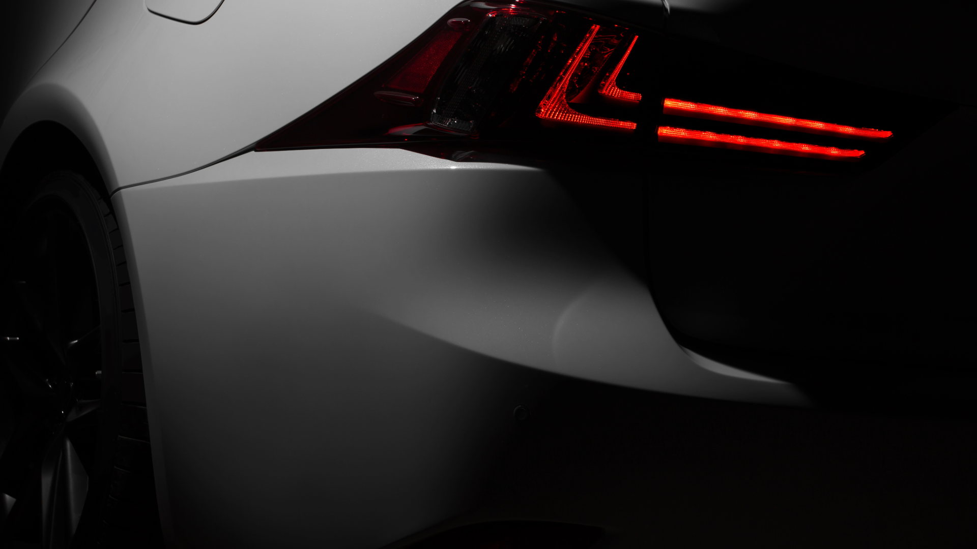 white lexus tail light