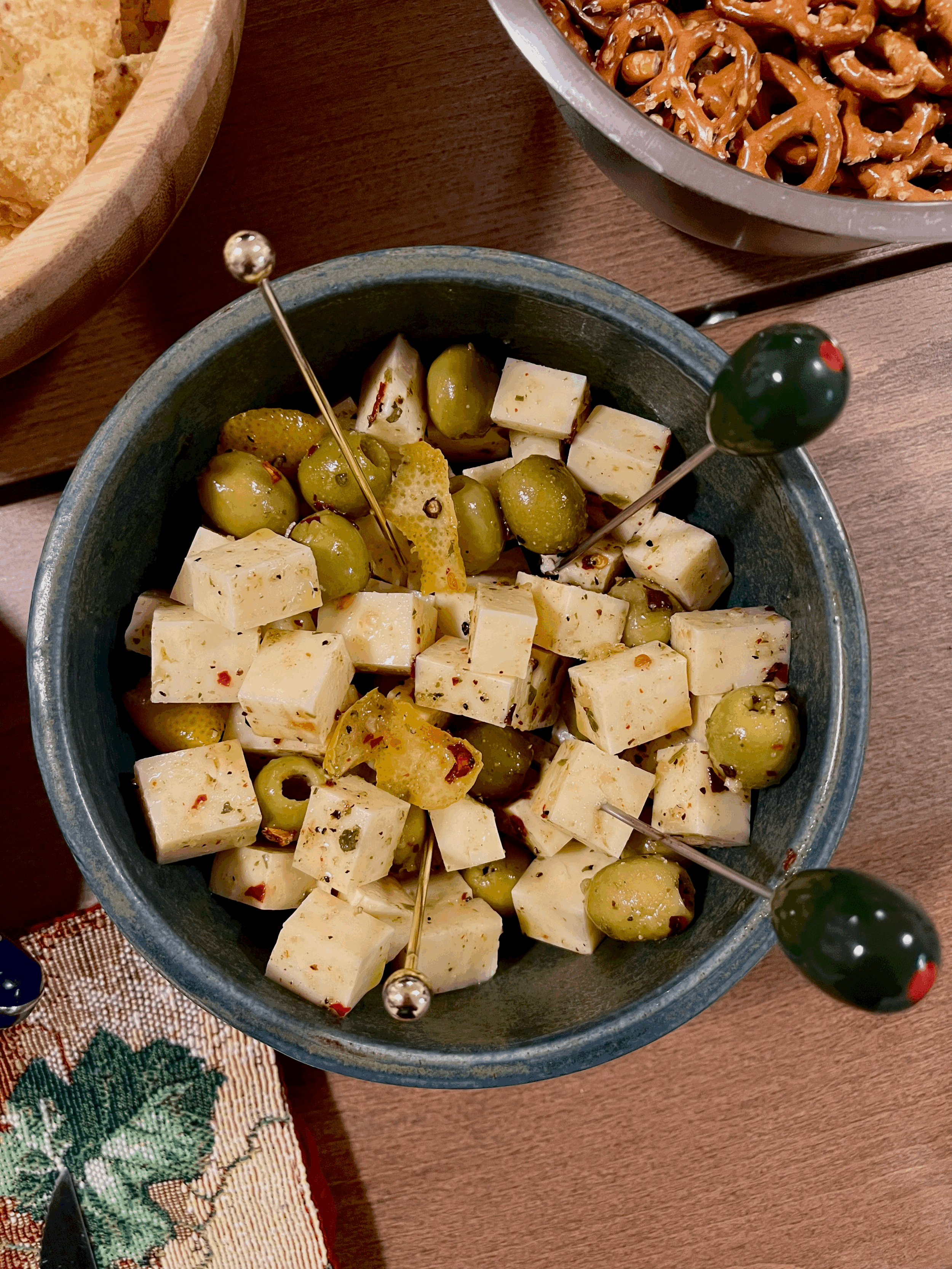 Botanita de queso y aceitunas