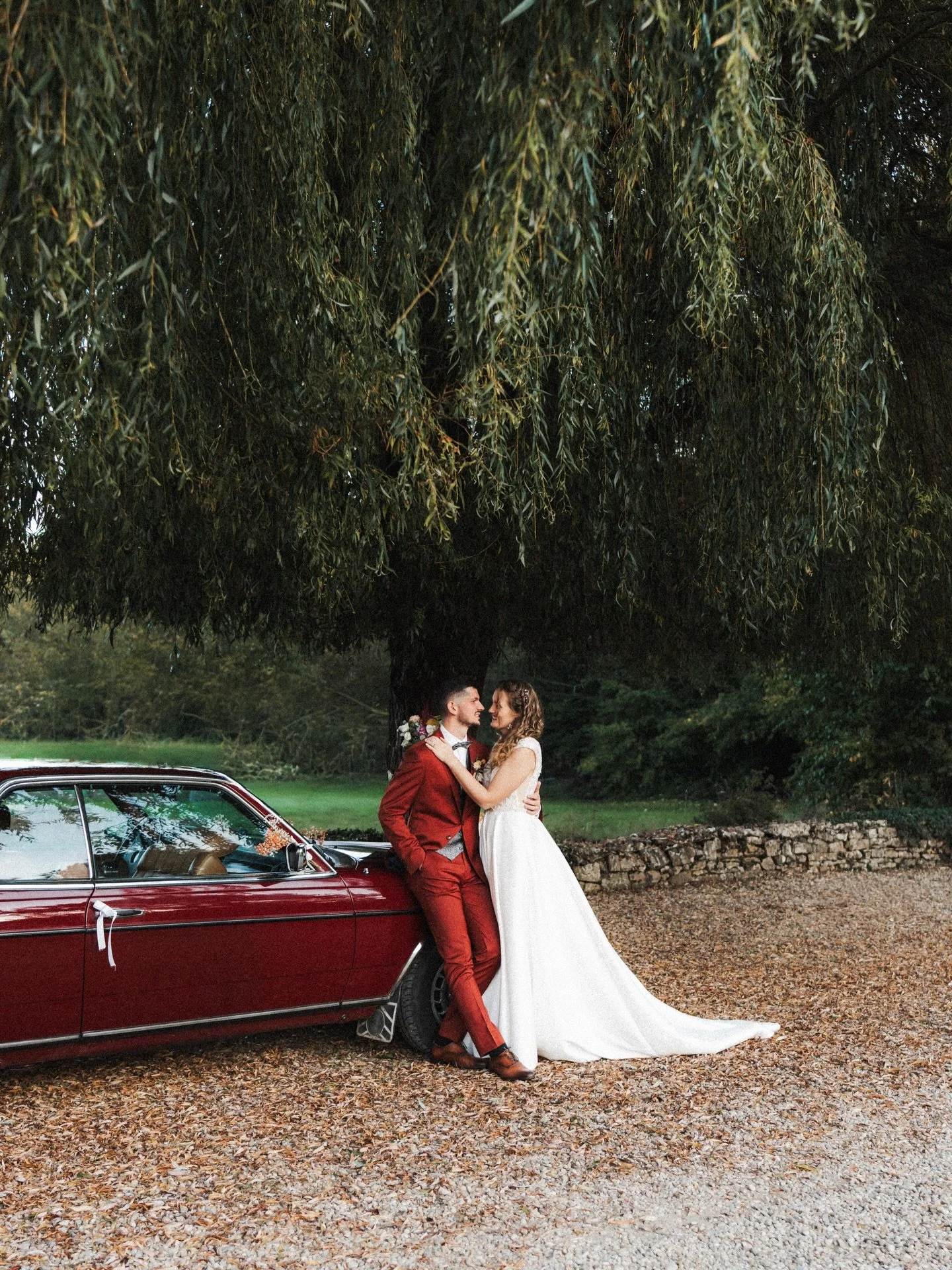 Louise &amp; Maxence 🌞
- Octobre 2025 - 

Lieu : @chateaudusou 

#wedding #mariage #weddingphotography #couple #love
