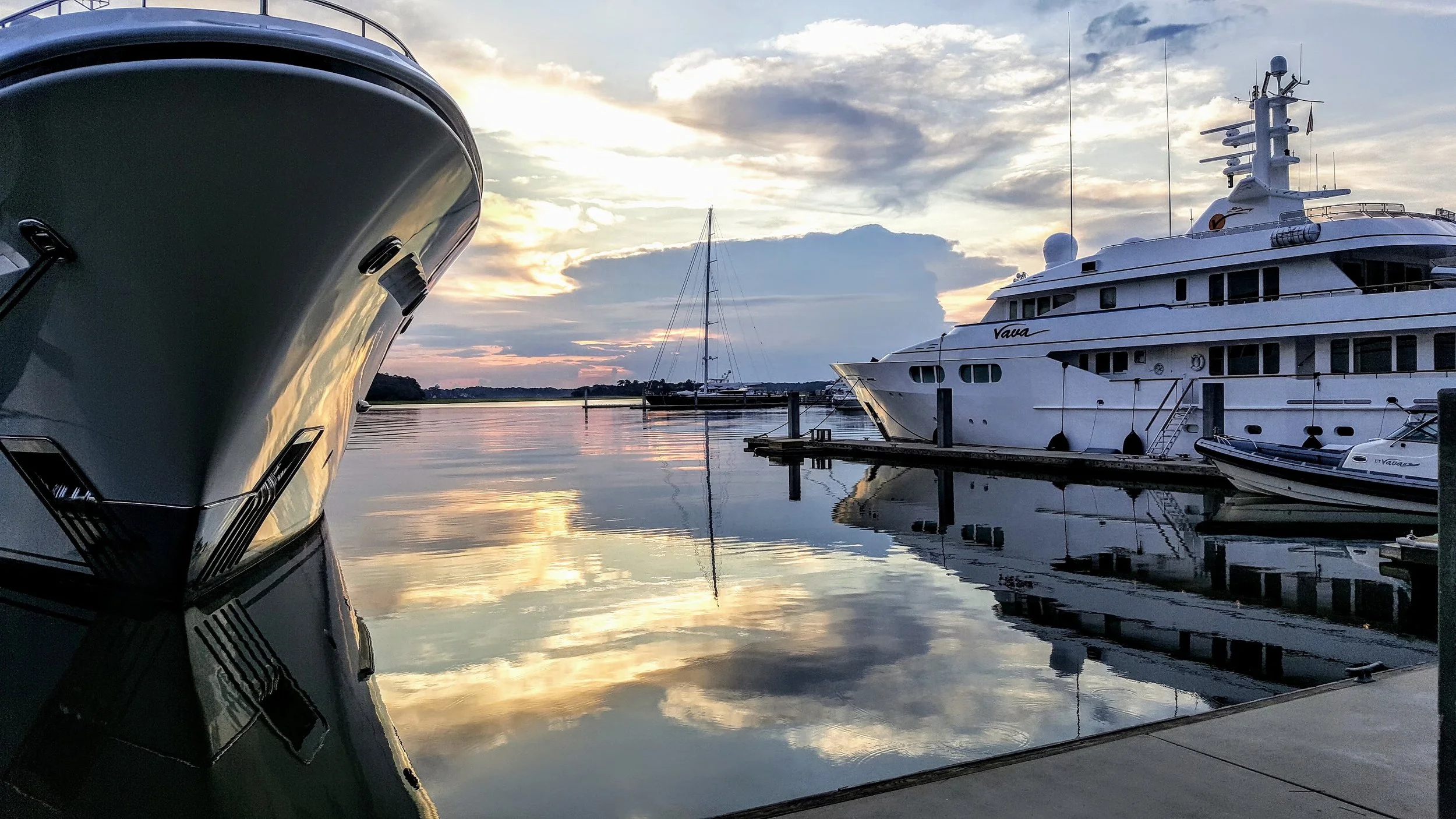 Client superyacht arrival to service basin for pre-scheduled maintenance period — KEY Marine Advisors project management services, East Coast United States