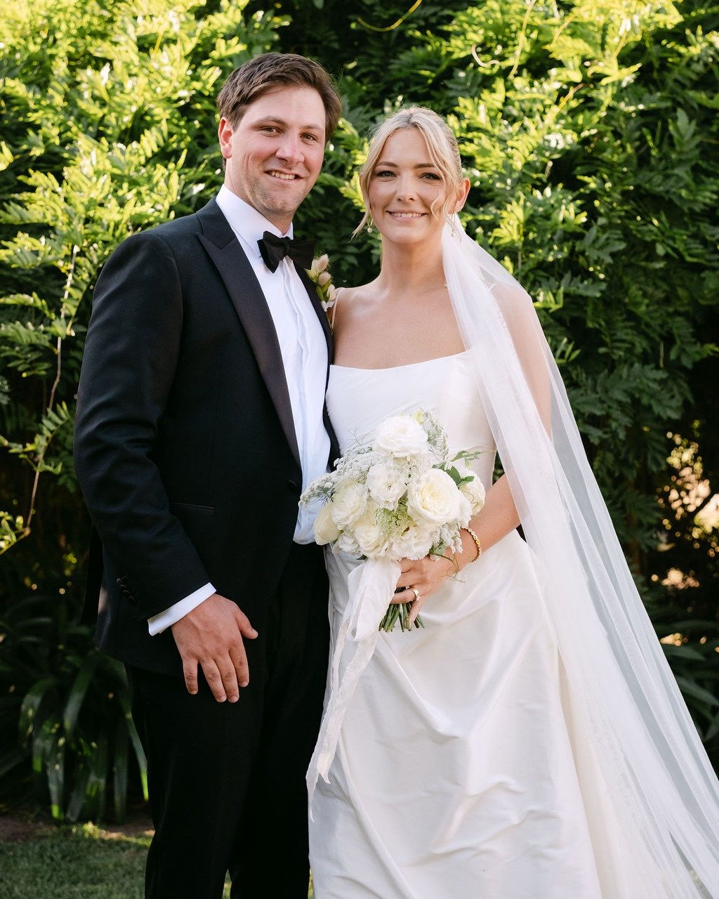Lucy and Angus 💚💚

Photo @curatedst 

 #gardenstylewedding #gardenstyleflowers #perthbride