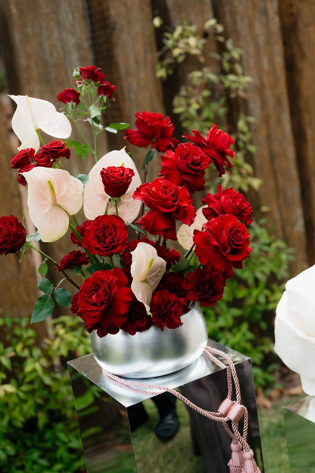 silver vase plinth florals DSC_4507_websize.jpg