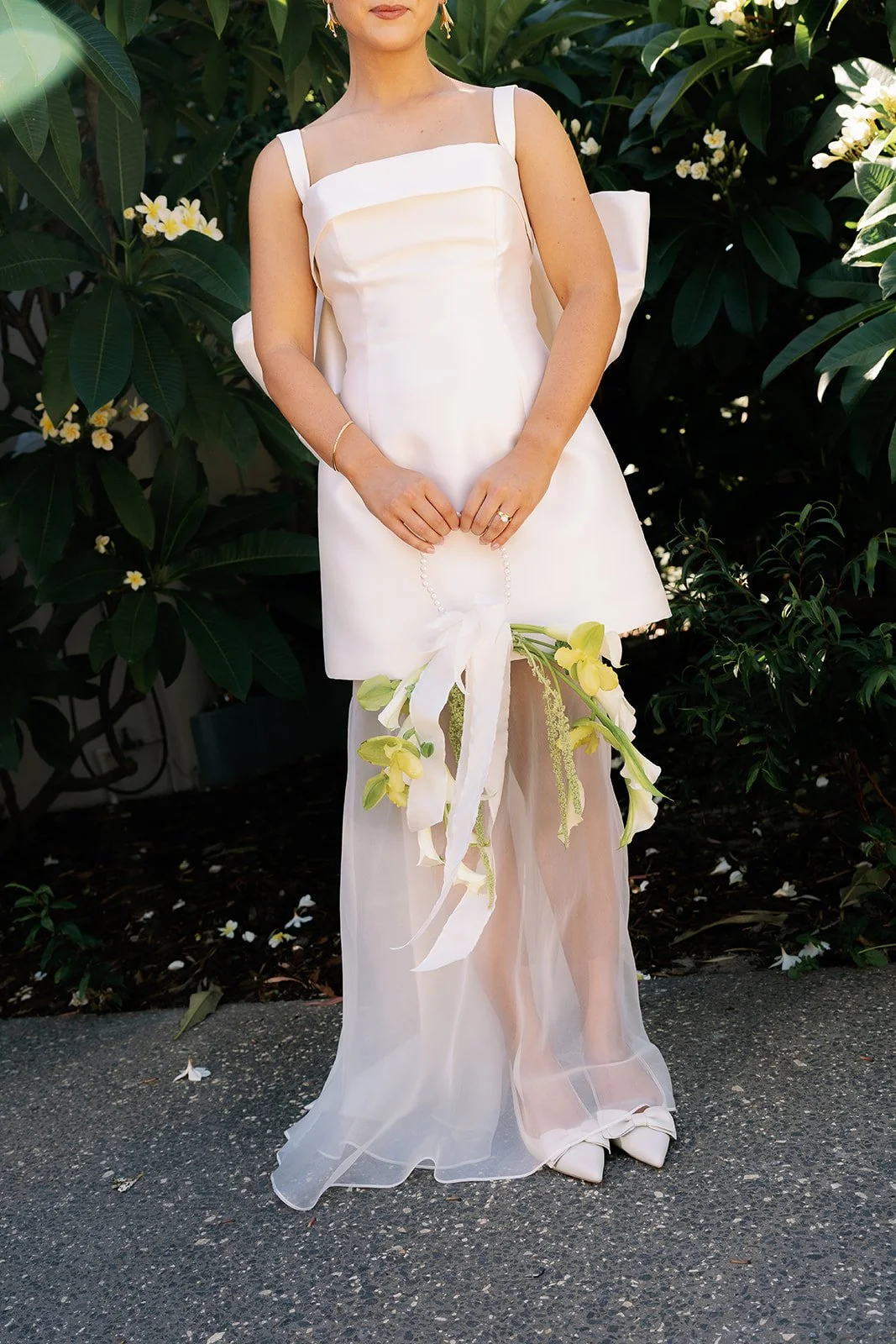 Rem and bouquet remy_tim_sneakpeek-31_websize.jpg