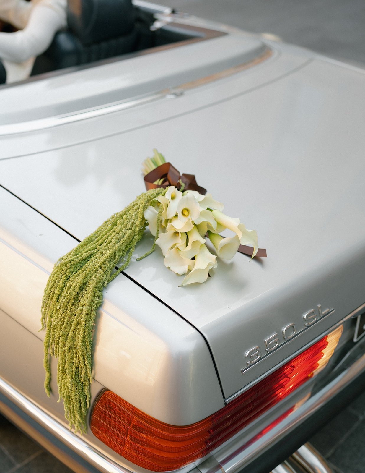 bouquet on car bonnet AL-SP-56_websize.jpg