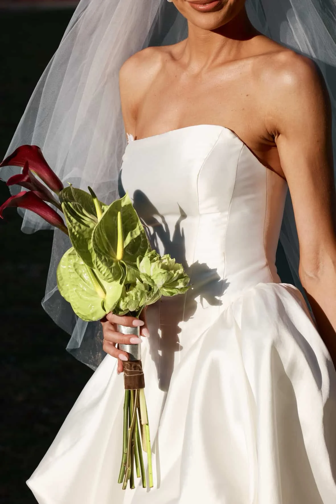 Claudia with bouquet F584E011-83B5-459D-8295-A8C5CC8B329B.JPG