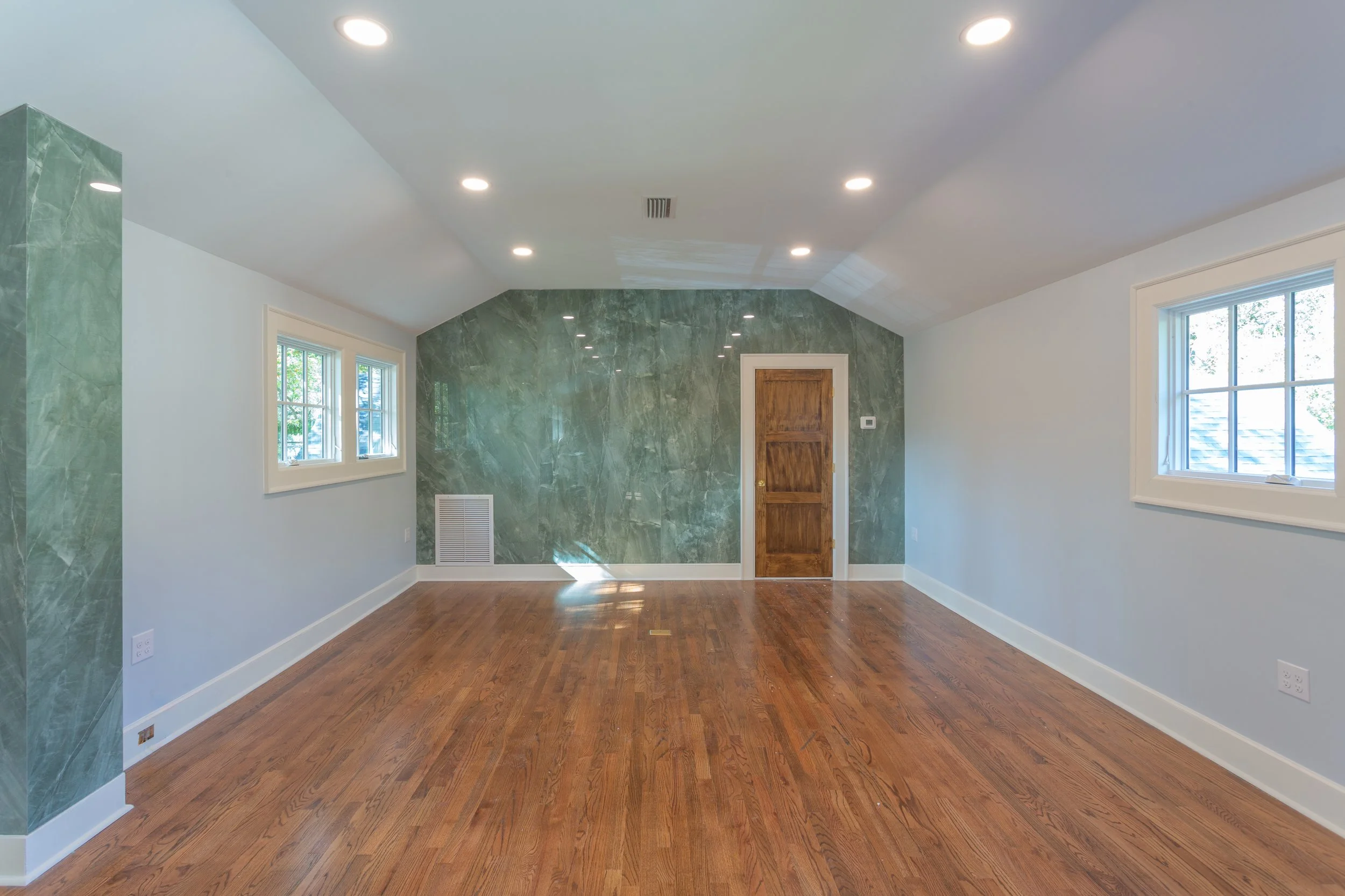 2025 1653 Government St (4 of 18).jpg