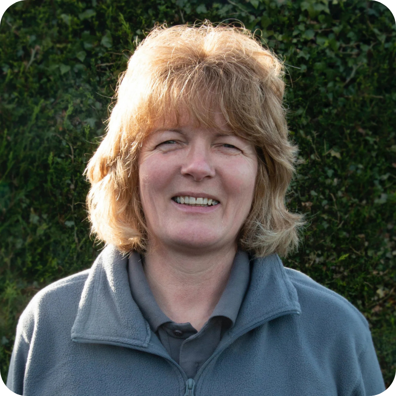 Kate Davies, driving instructor based in Ystradgynlais helping people learn to drive in Pontardawe, Neath, Swansea & Ammanford. 