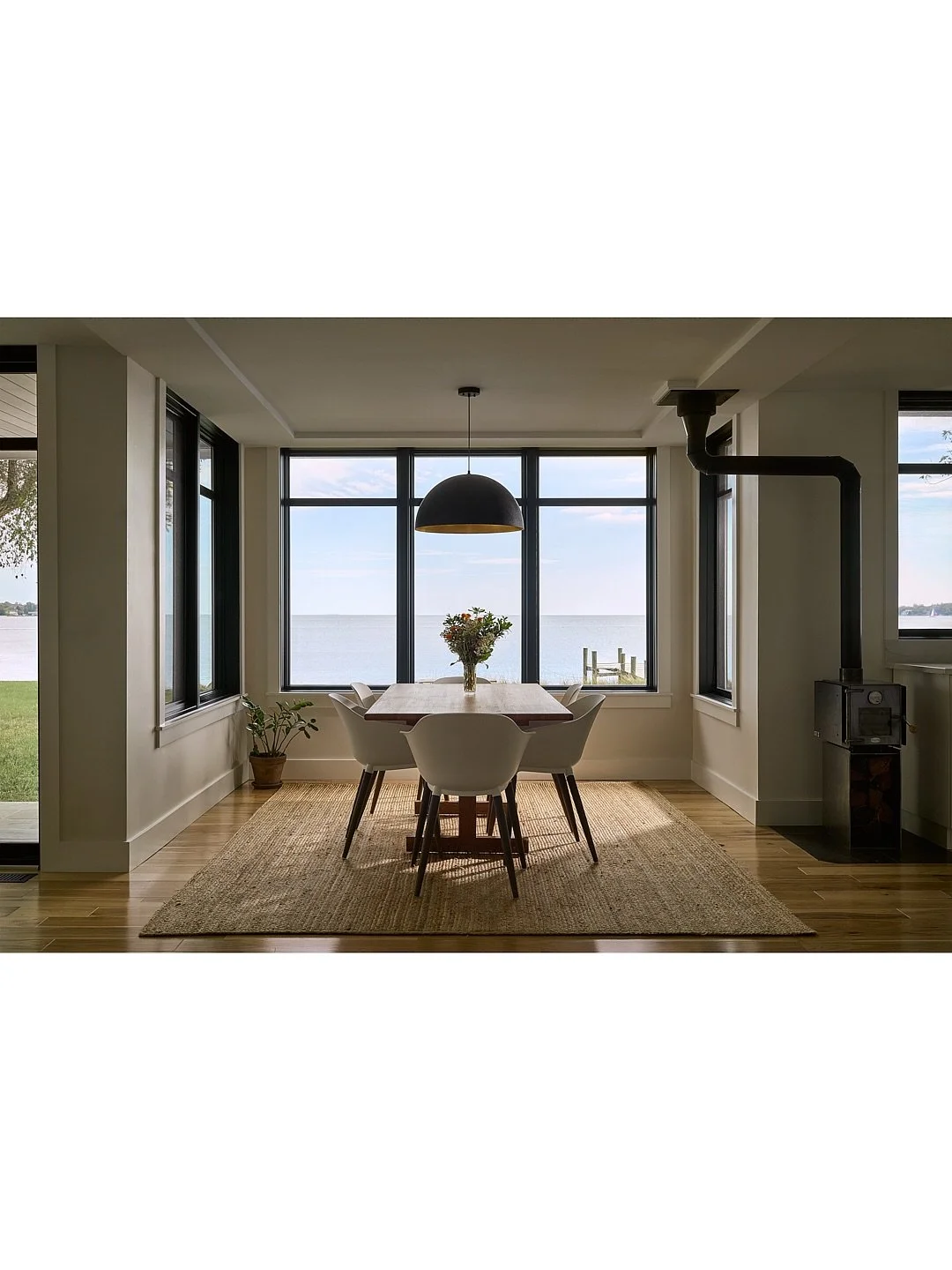 New work for @spirearch. 

One of my favorite parts of photographing residential projects is meeting the families and seeing how they connect with the architects who designed their home. I love hearing about their favorite parts of the house and how 