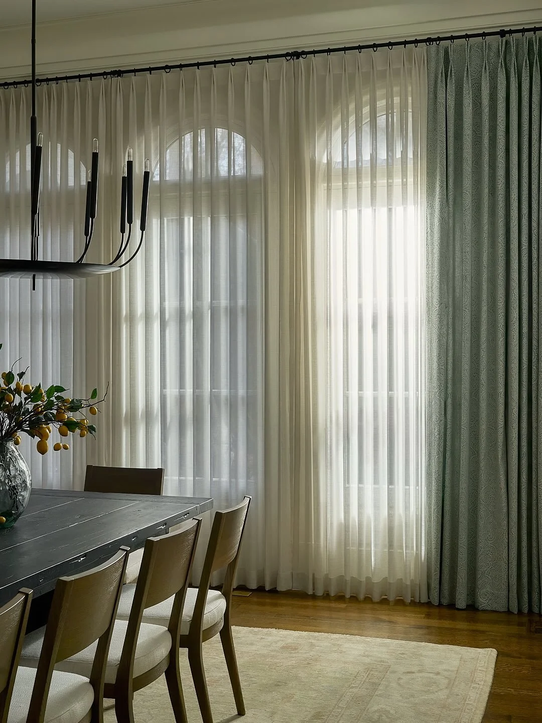 Had the chance to work with @sewbeautifulwindows this past fall, photographing their custom window treatments across several projects. Not going to lie, spending entire days shooting directly into windows is humbling. But it was a great exercise in f