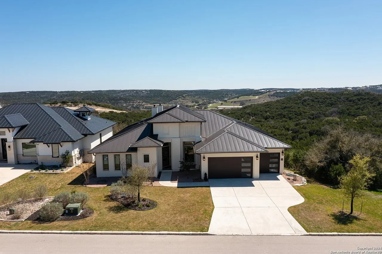 27 Mariposa Pkwy E Boerne, TX 78006 