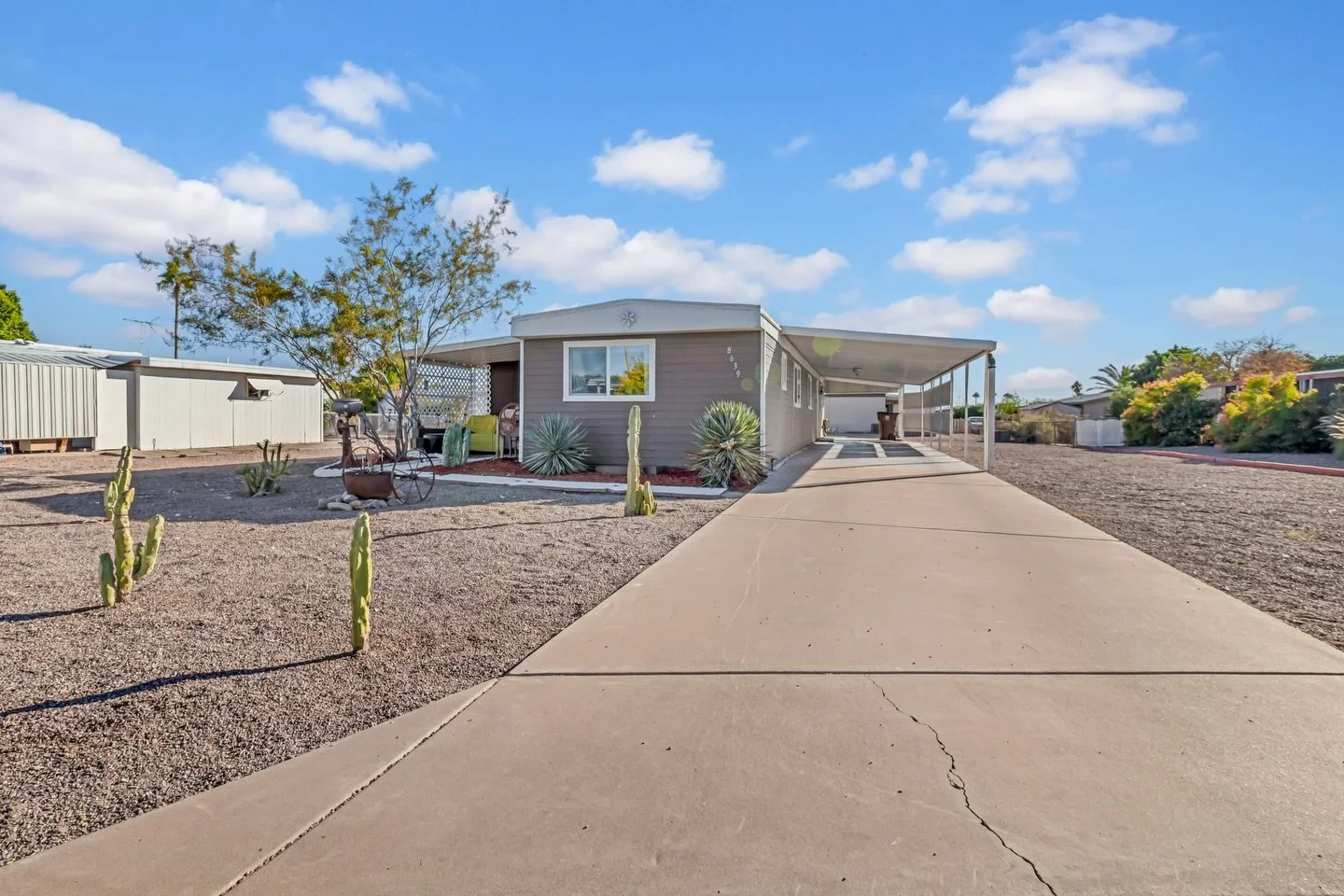 Exteriors only for a home in Mesa!

#realestatephotos #realestatephotographers