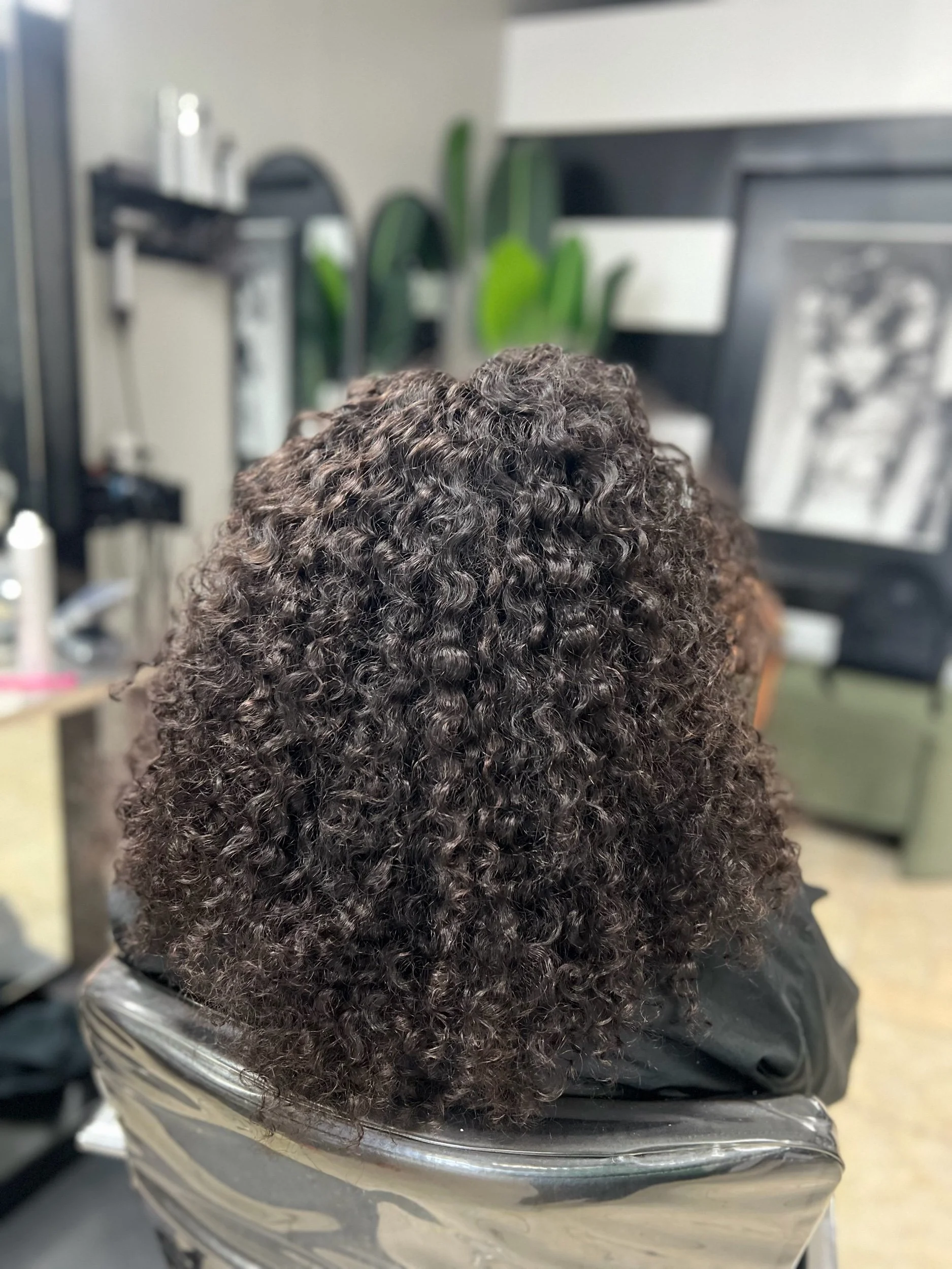 Bombshell Curly