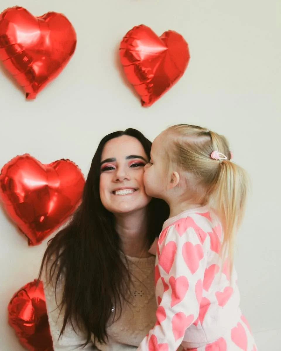 Love is in the glam 💕✨

Valentine&rsquo;s Day mini photo shoots are here and it&rsquo;s the perfect excuse to treat yourself to a flawless makeup look. Whether you&rsquo;re doing a solo shoot, couples photos, or sweet mommy and me moments, professio