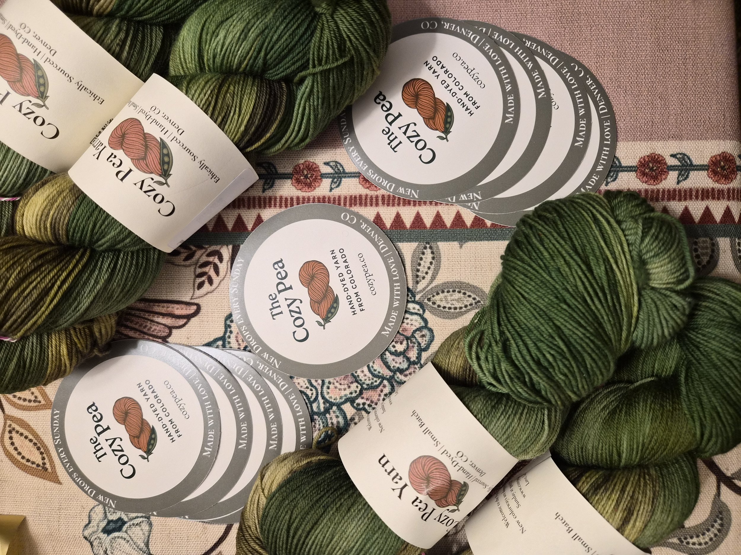 STICKER - Cozy Pea Classic Light Green
