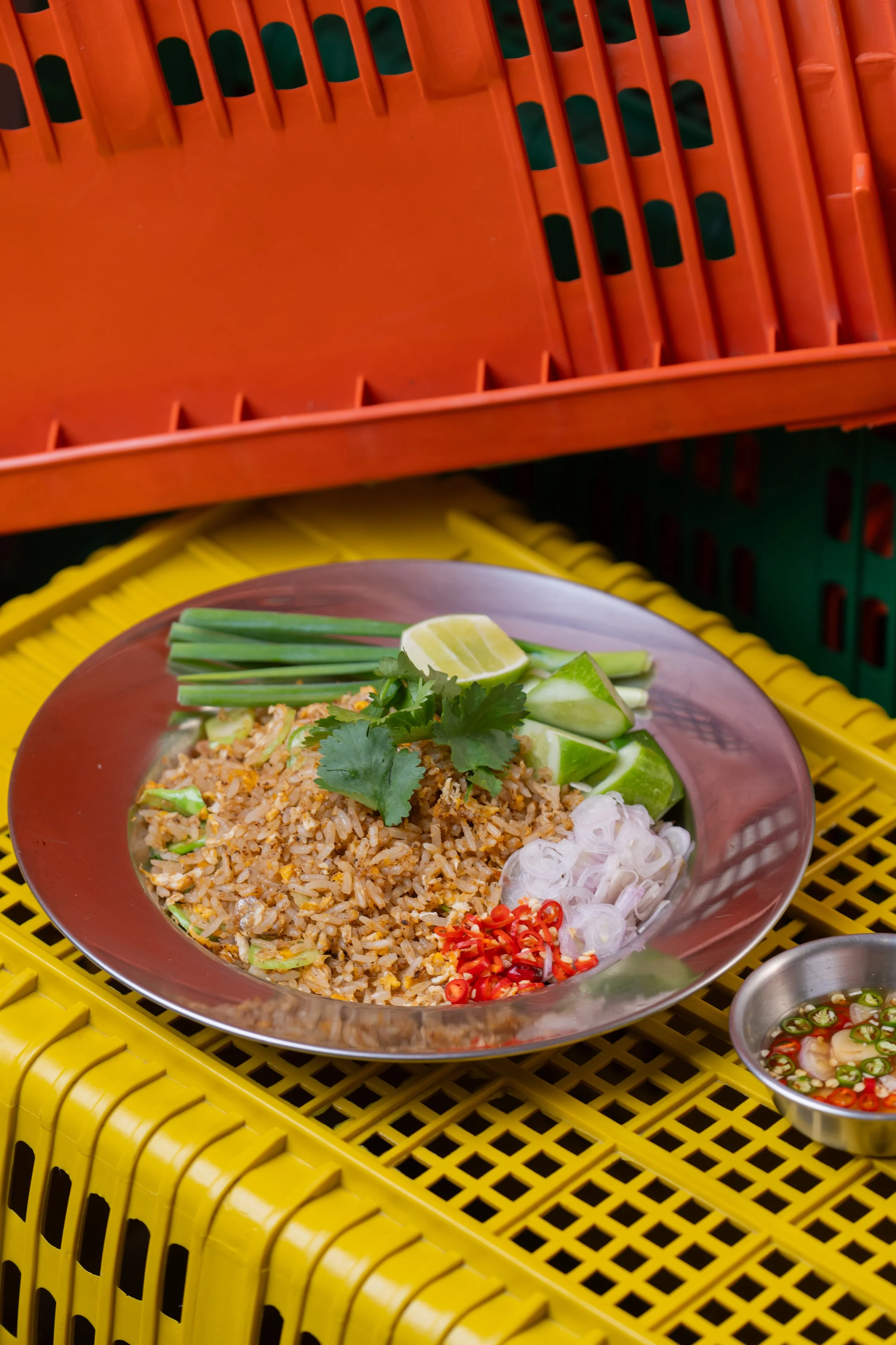 ข้าวผัดปลาทูเค็มทำเองปลอดสารปรุงแต่ง | Fried Rice with Salted Fish, Shallots & Fresh Chilli on side
🌶️ 380.-
