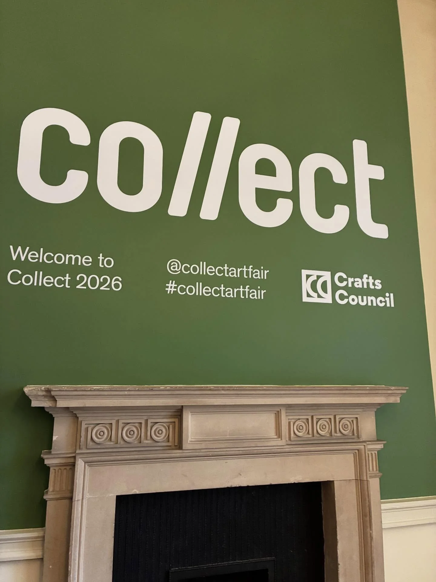 A few moments from Collect Art Fair at Somerset House.

Such an inspiring day seeing contemporary ceramics and craft from artists around the world. 

@collectartfair @craftscouncil 

#collectartfair
#contemporaryceramics
#ceramics
#ceramicartist
#pot