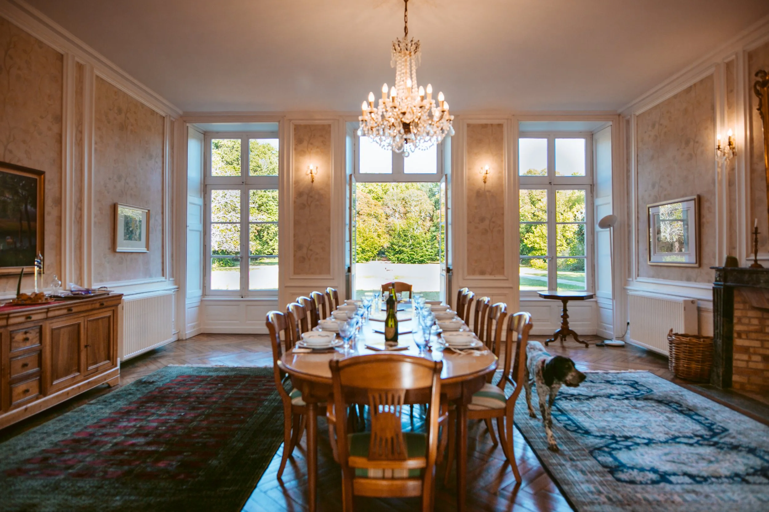 14 - Château Dining room.jpg