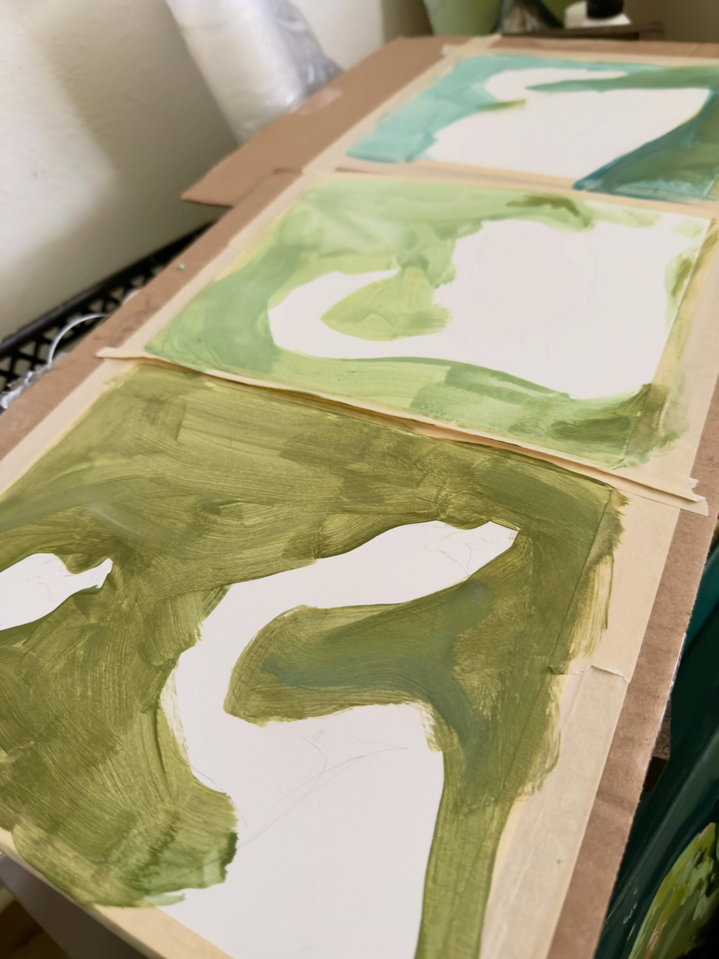 Swan studies in the making! 🦢 Exploring different crops, color palettes, and compositions before committing to a larger canvas