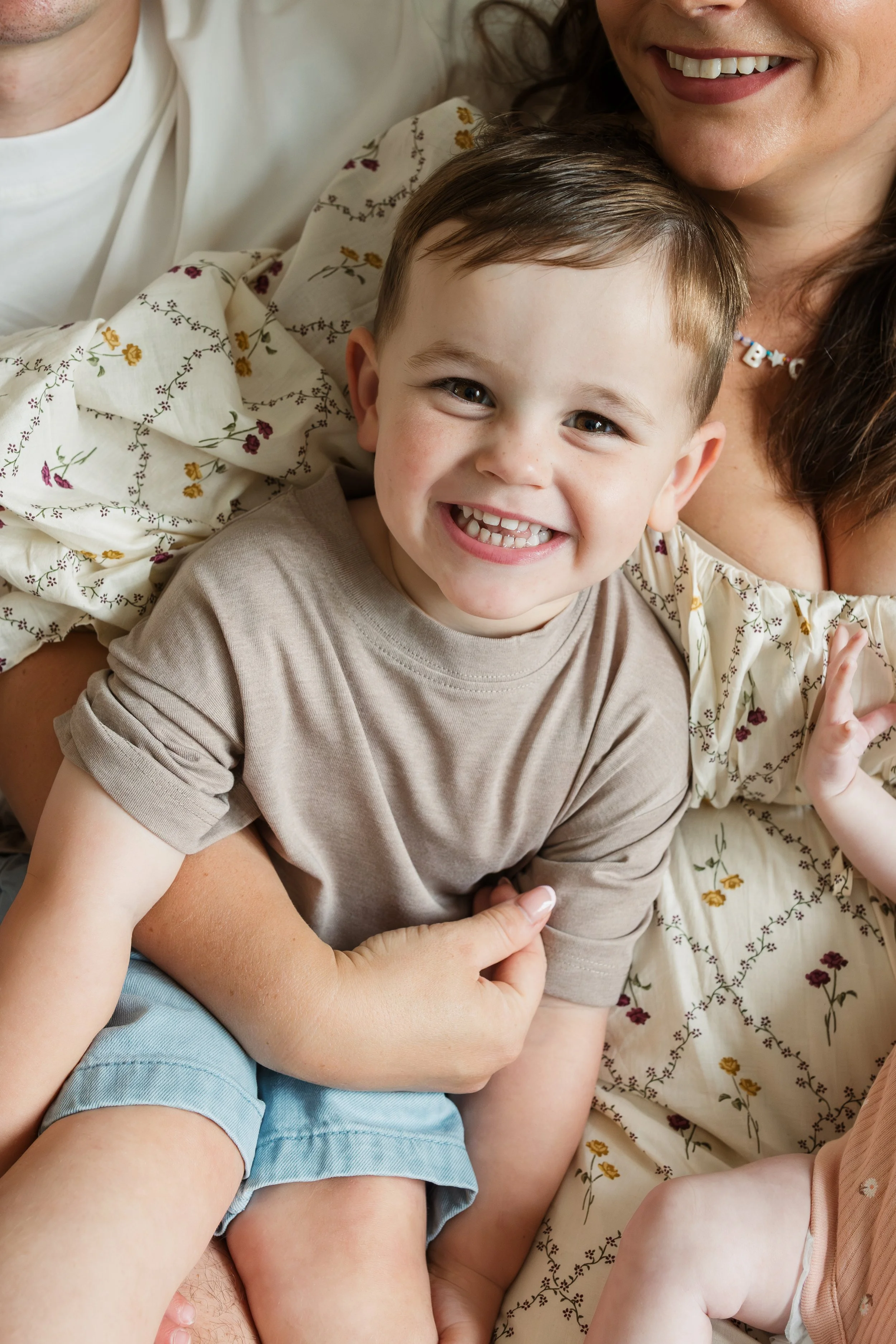 at-home-family-photoshoot-nottingham3.jpg