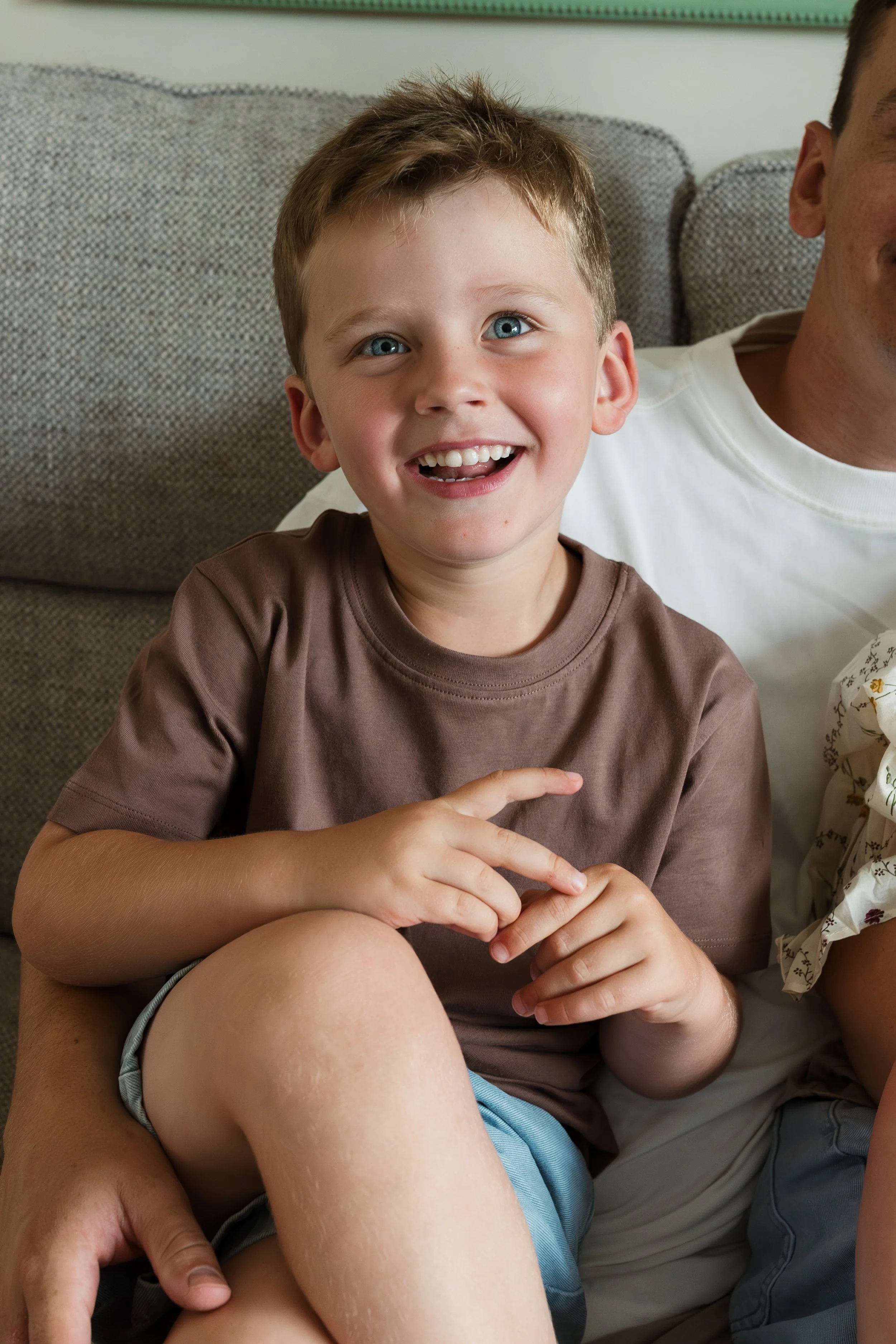 at-home-family-photoshoot-nottingham2.jpg