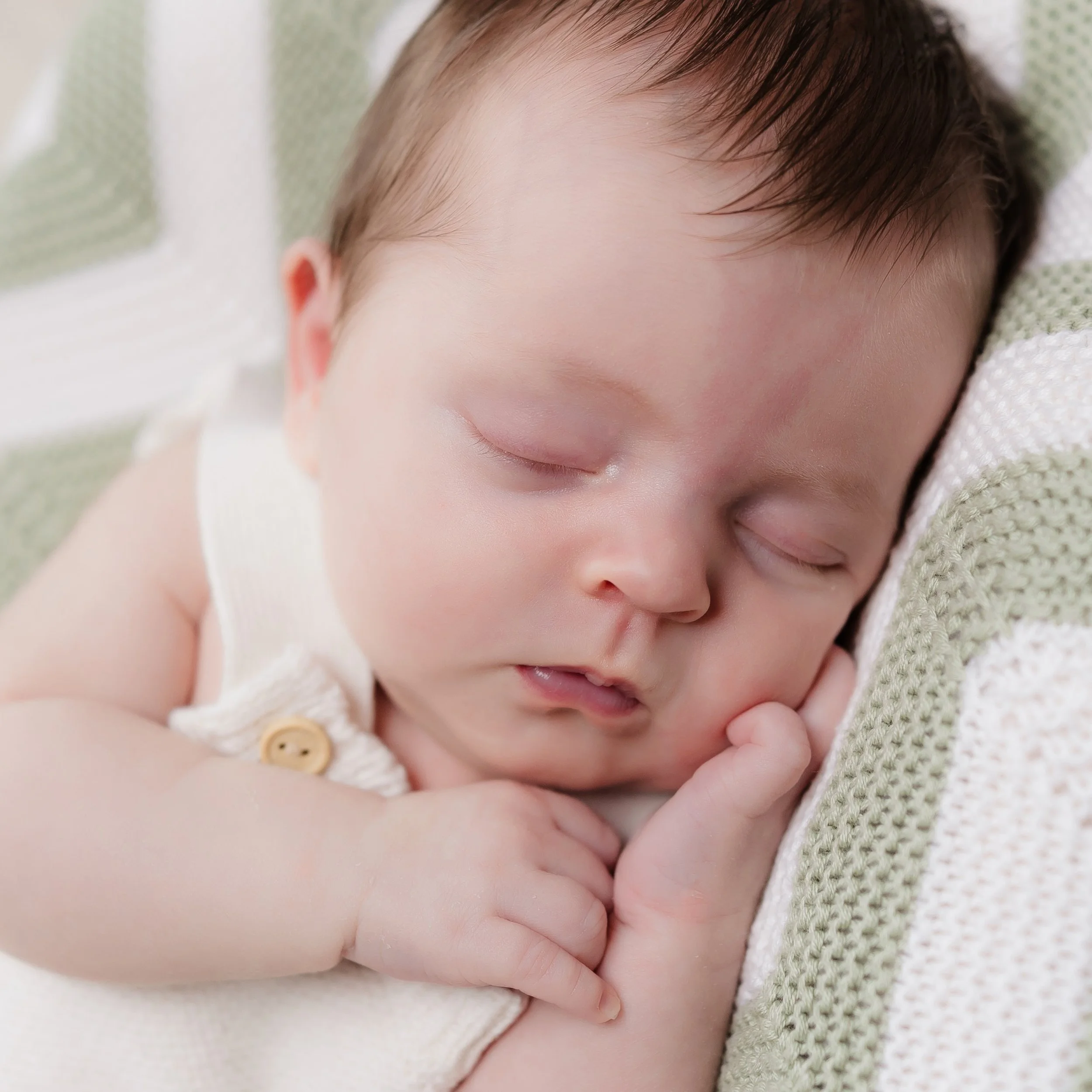 at-home-family-photoshoot-marketharborough.jpg.webp2.JPG