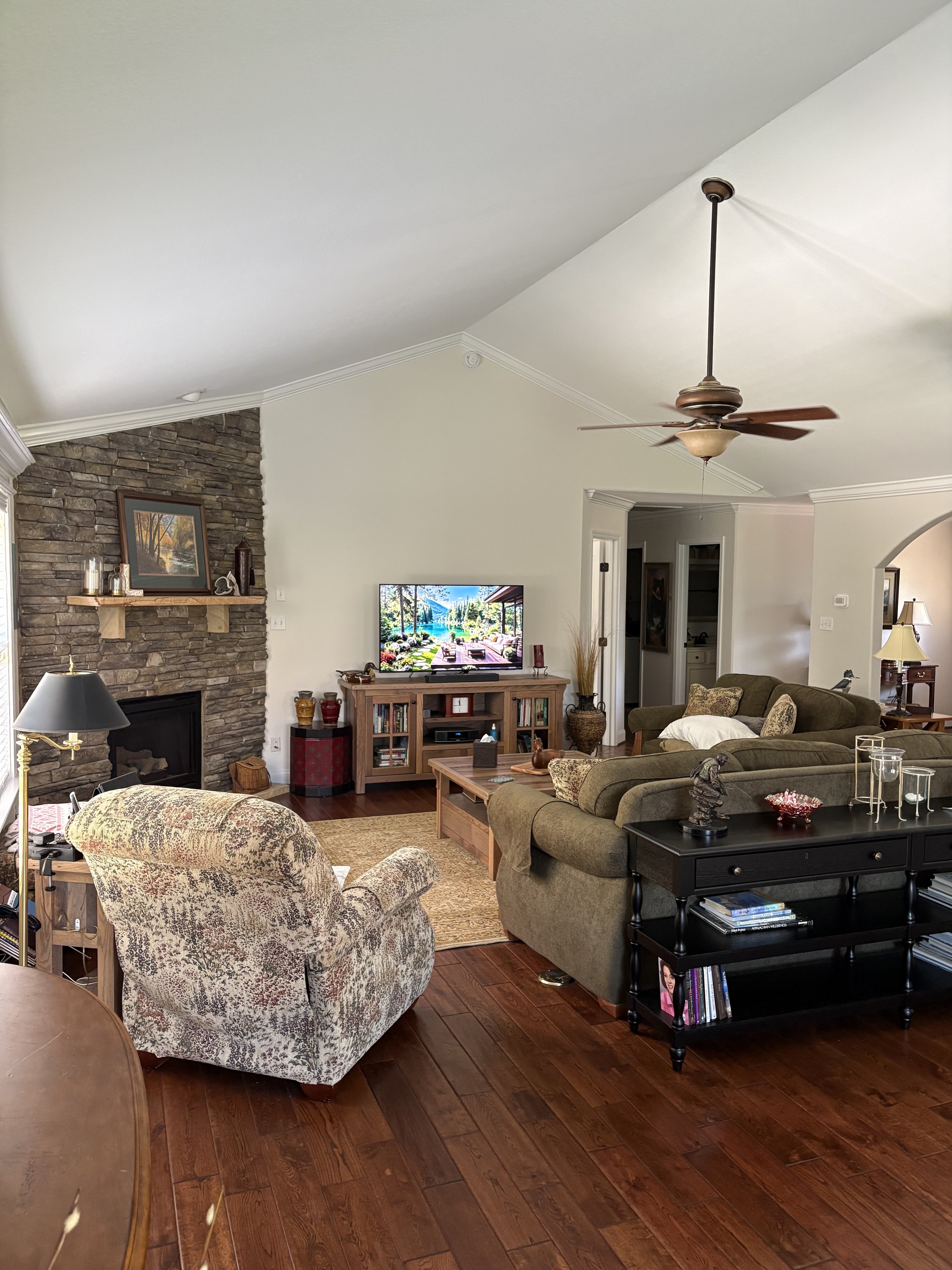 How to Prepare for Your First Professional House Cleaning in Knoxville, TN