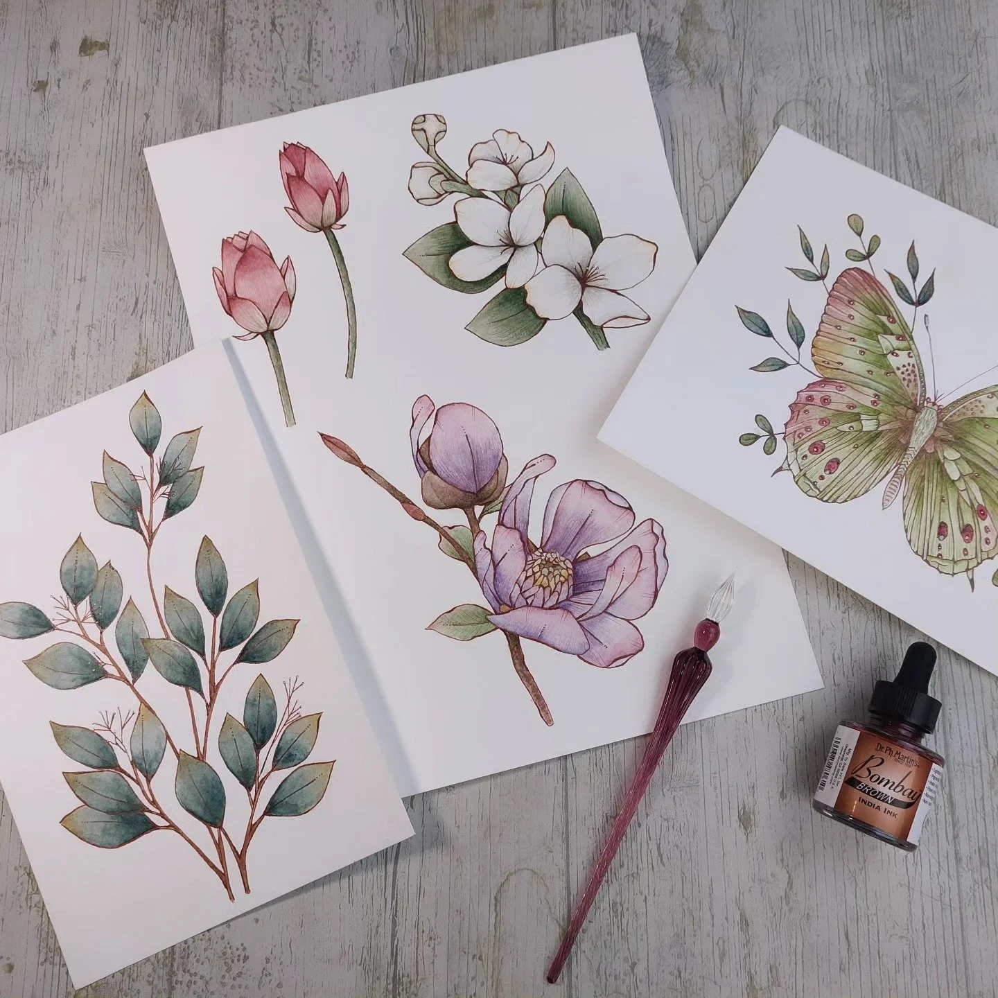 Acuarelas que luego ser&aacute;n parte de un pa&ntilde;uelo. Disfrutando del proceso 🥰

#acuarelabotanica