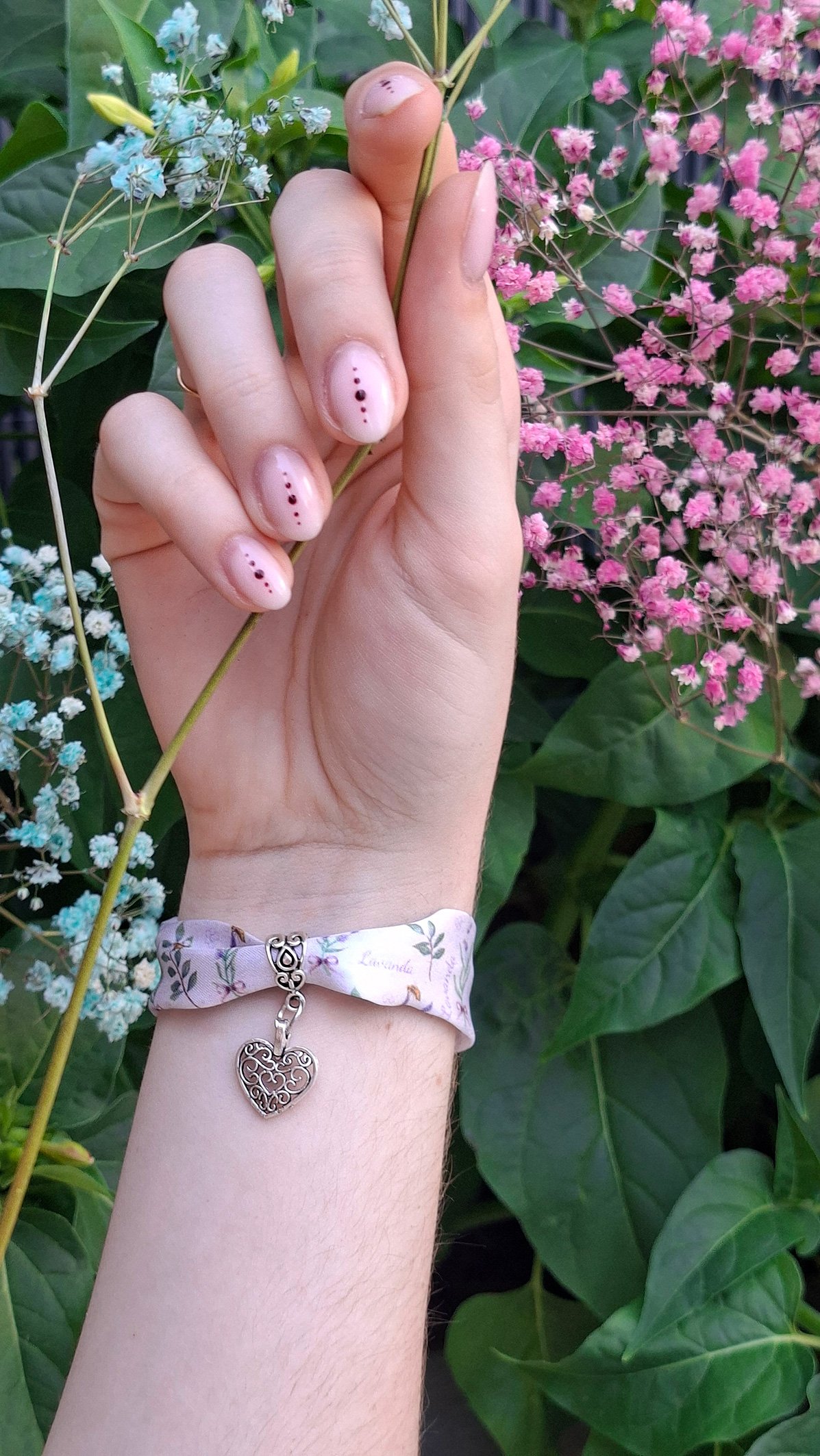 08_Pulsera-Lavanda-Corazón-Plata_07.jpg
