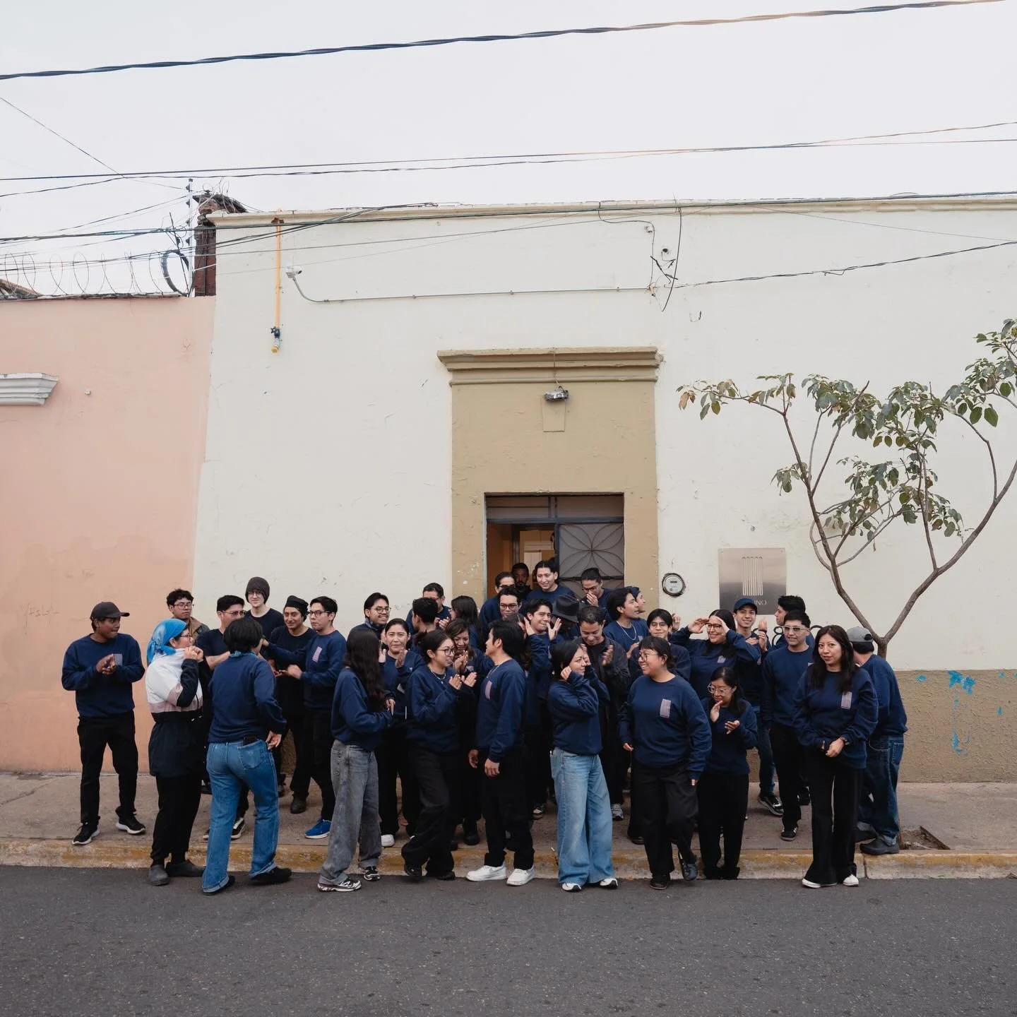 Cerramos 2025 con gratitud.
Gracias a nuestro querido equipo por su gran compromiso, la buena energ&iacute;a y el trabajo diario. 
A nuestros clientes por la confianza y el constante apoyo. A nuestros proveedores por compartir la importancia de la ma