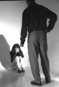 TERAPIA DE REESTRUCTURACIÓN COGNITIVA EN LA MUJER MALTRATADA