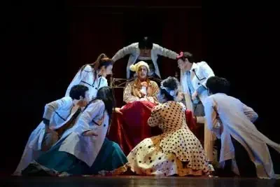 El exceso de atención produce en la persona deprimida la sensación de estar siendo atendido