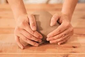 GROUNDING: UNA FORMA DE REDUCIR LOS PENSAMIENTOS OBSESIVOS