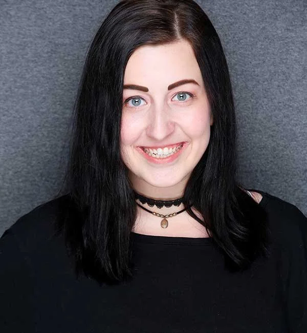 Head shot of Alexis Jackson instructor for jazz, contemporary, fusion, and hip hop