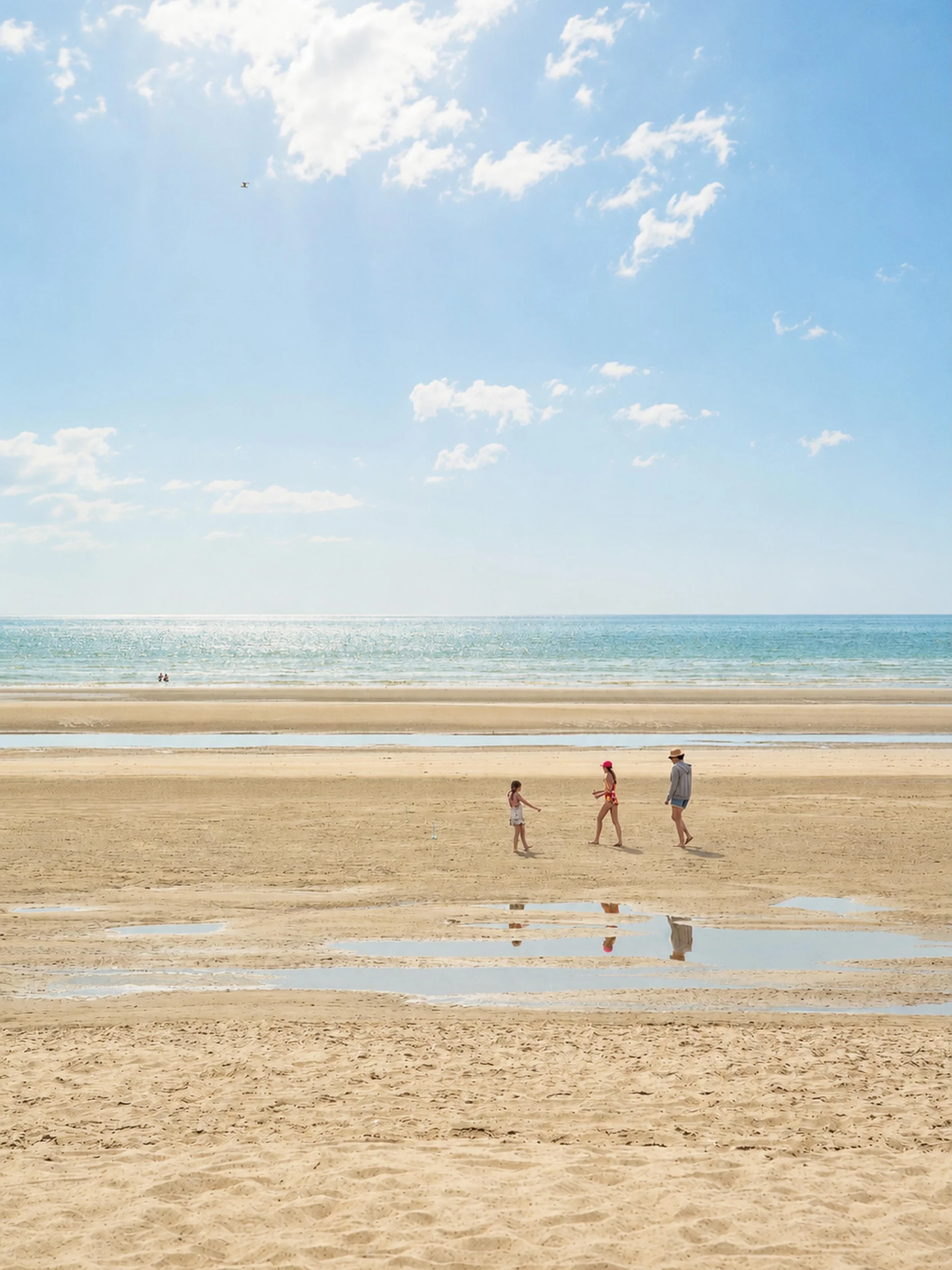 Et d&eacute;j&agrave; r&ecirc;ver du week-end&hellip;

Une sieste en bord de piscine, une balade &agrave; v&eacute;lo, le soleil r&eacute;chauffant la peau, une vir&eacute;e en bord de mer, des embruns dans les cheveux et la joie des pieds dans l&rsq
