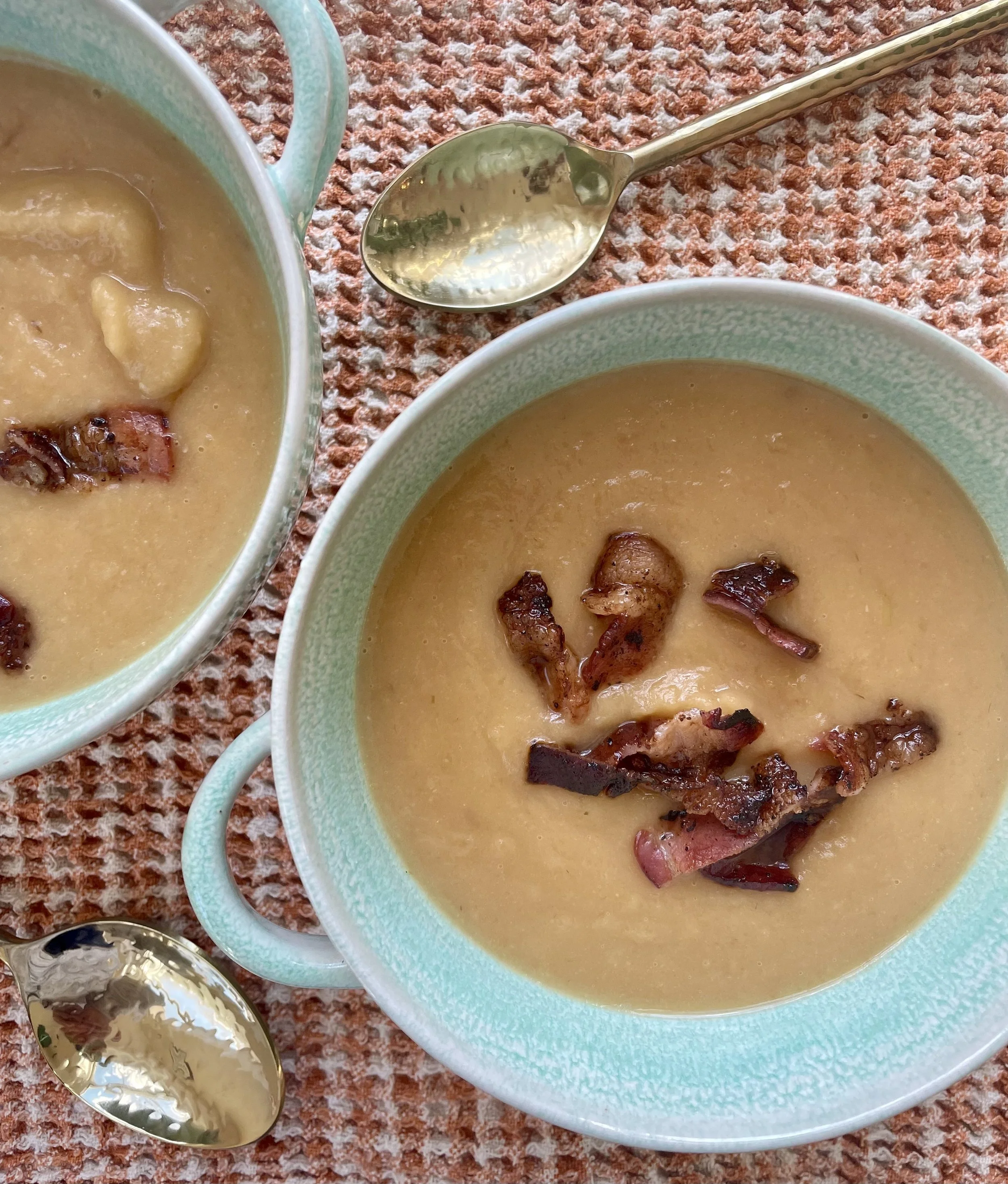 Faux-tato Leek Soup with Bacon Crumble
