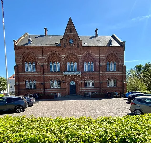 Billede af det gamle tinghus - i dag Work2Gether - i Svendborg