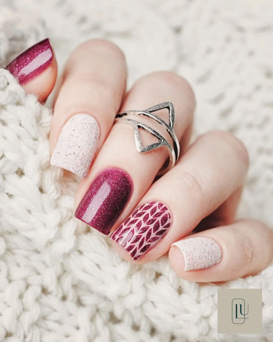 Running out of time but still want to give something thoughtful?

LuLuu gift cards + our signature hand and foot care products = a complete self-care moment in one pretty package.

No shipping. No stress. Just glam and glow.

📍Available in-salon, 10