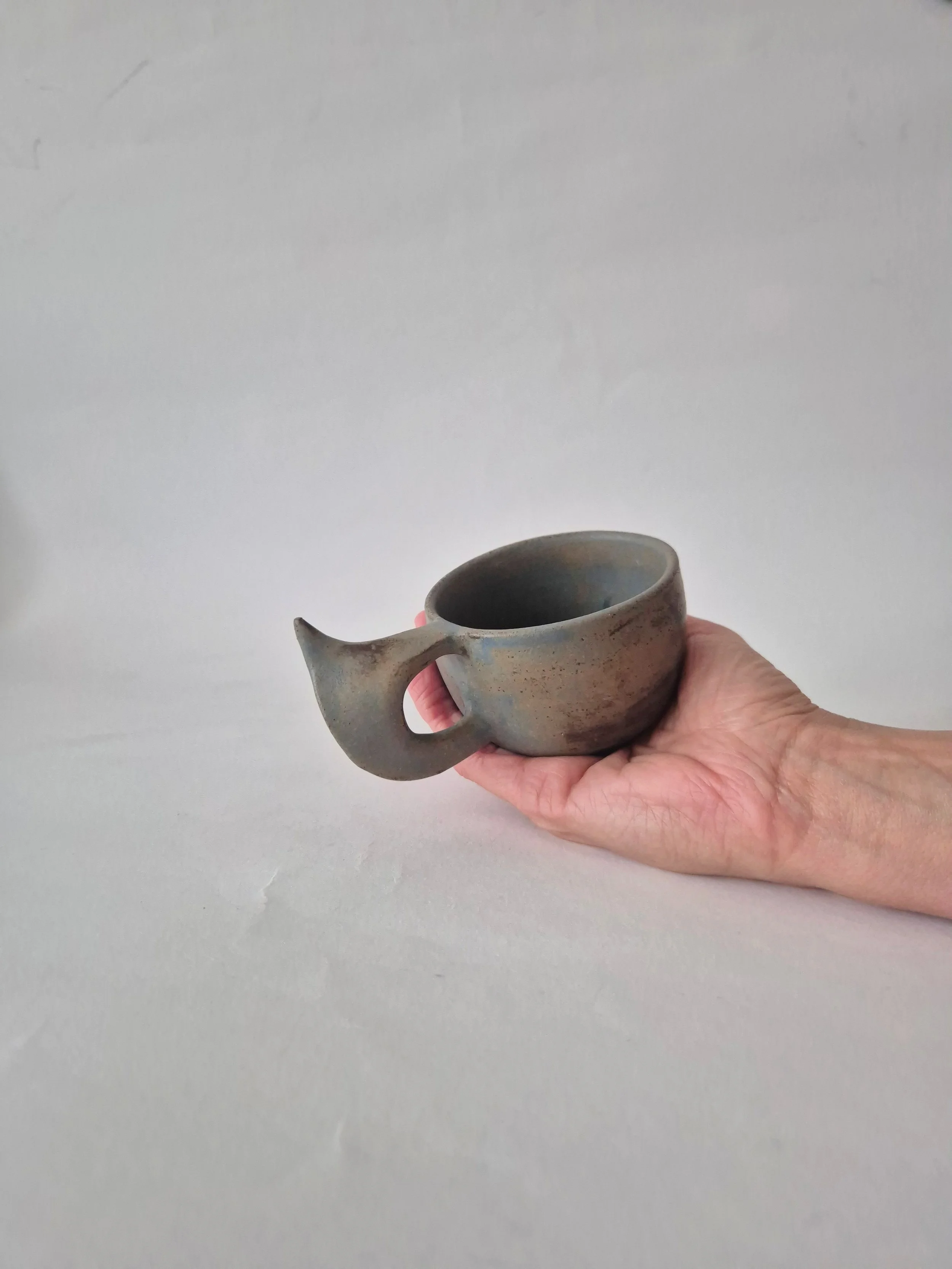 07.C FLAME mug Whale 03.jpg